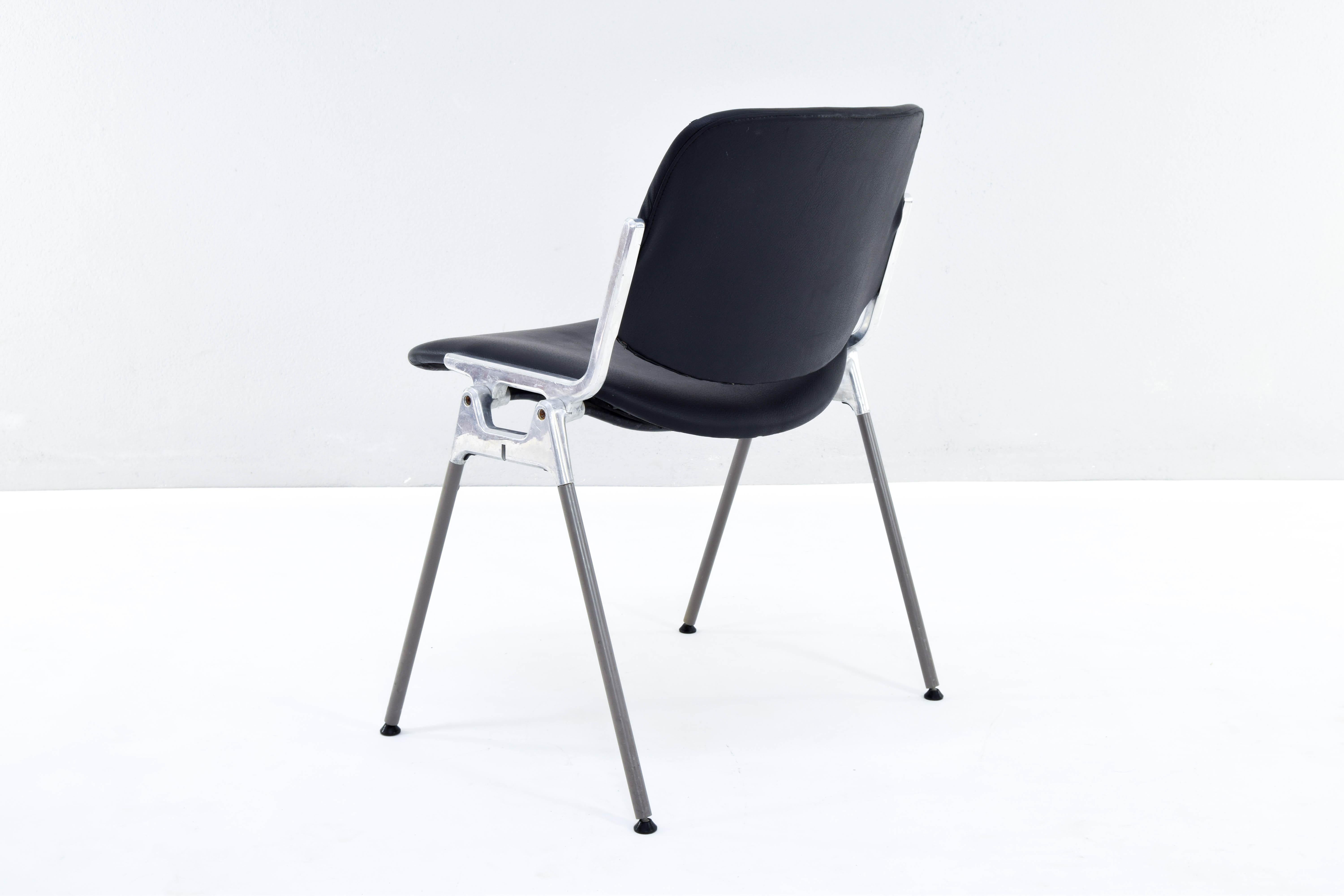 DSC 106 Italian Modern Stackable Chairs by Giancarlo Piretti for Castelli 3