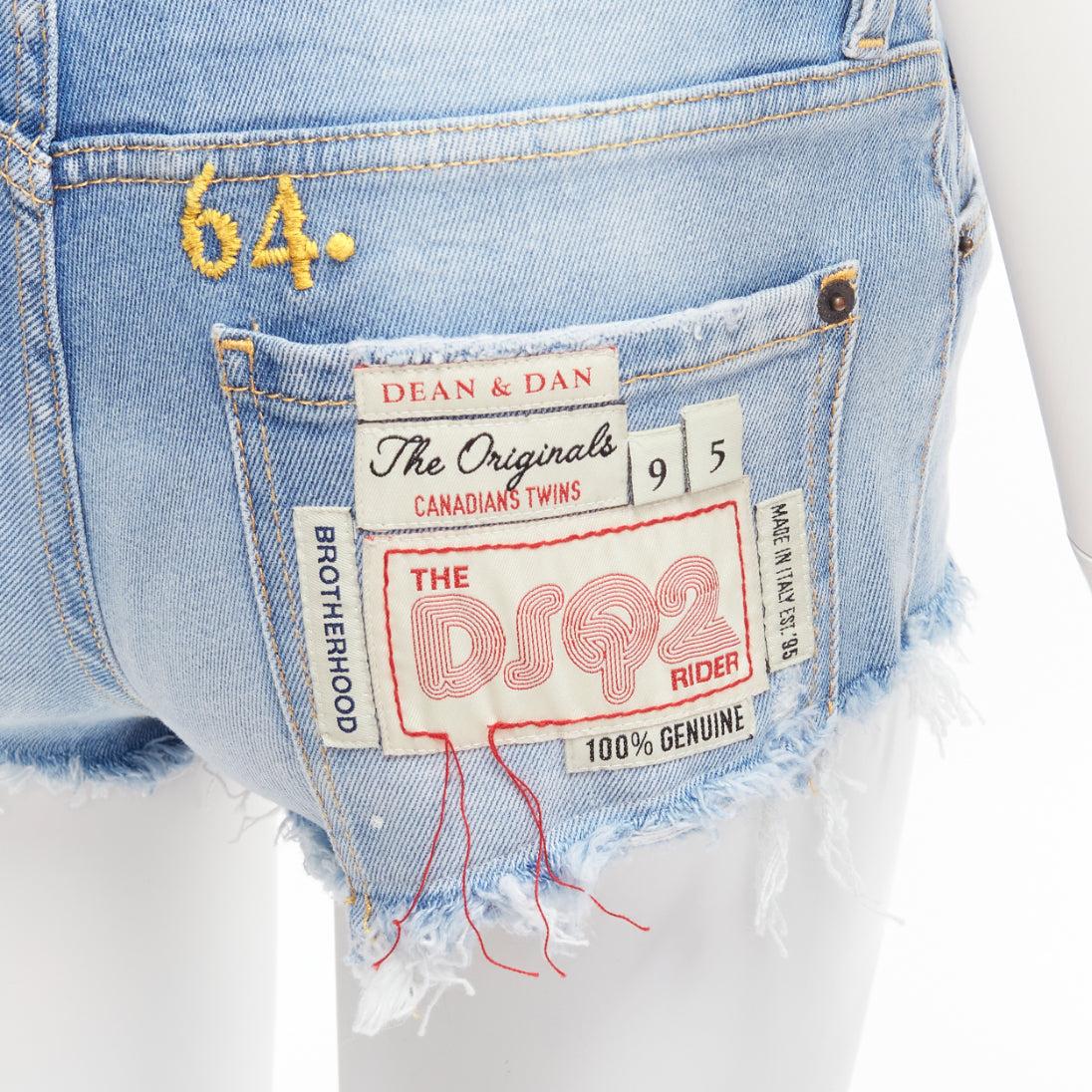 DSQUARED Bottines découpées délavées et effilochées avec logo bleu dégradé taille IT 38 XS
Référence : AAWC/A00975
Marque : Dsquared2
MATERIAL : Denim
Couleur : Bleu, Multicolore
Motif : Solide
Fermeture : braguette à boutons
Détails supplémentaires