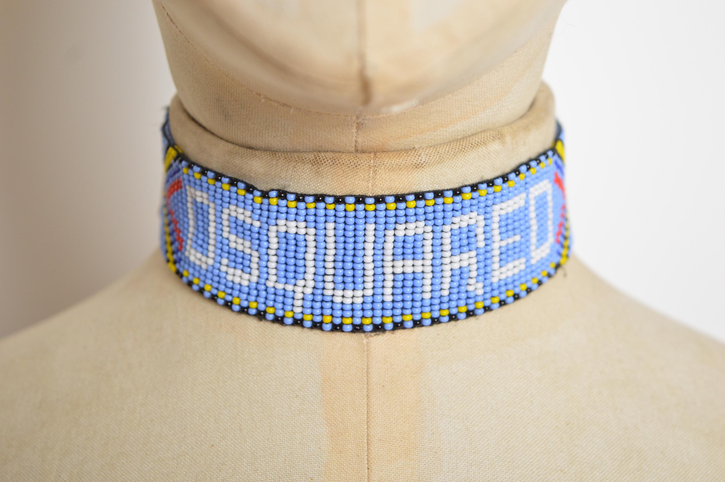 DSquared Collier en cuir à franges perlées à la main pour Amérindiens en vente 1