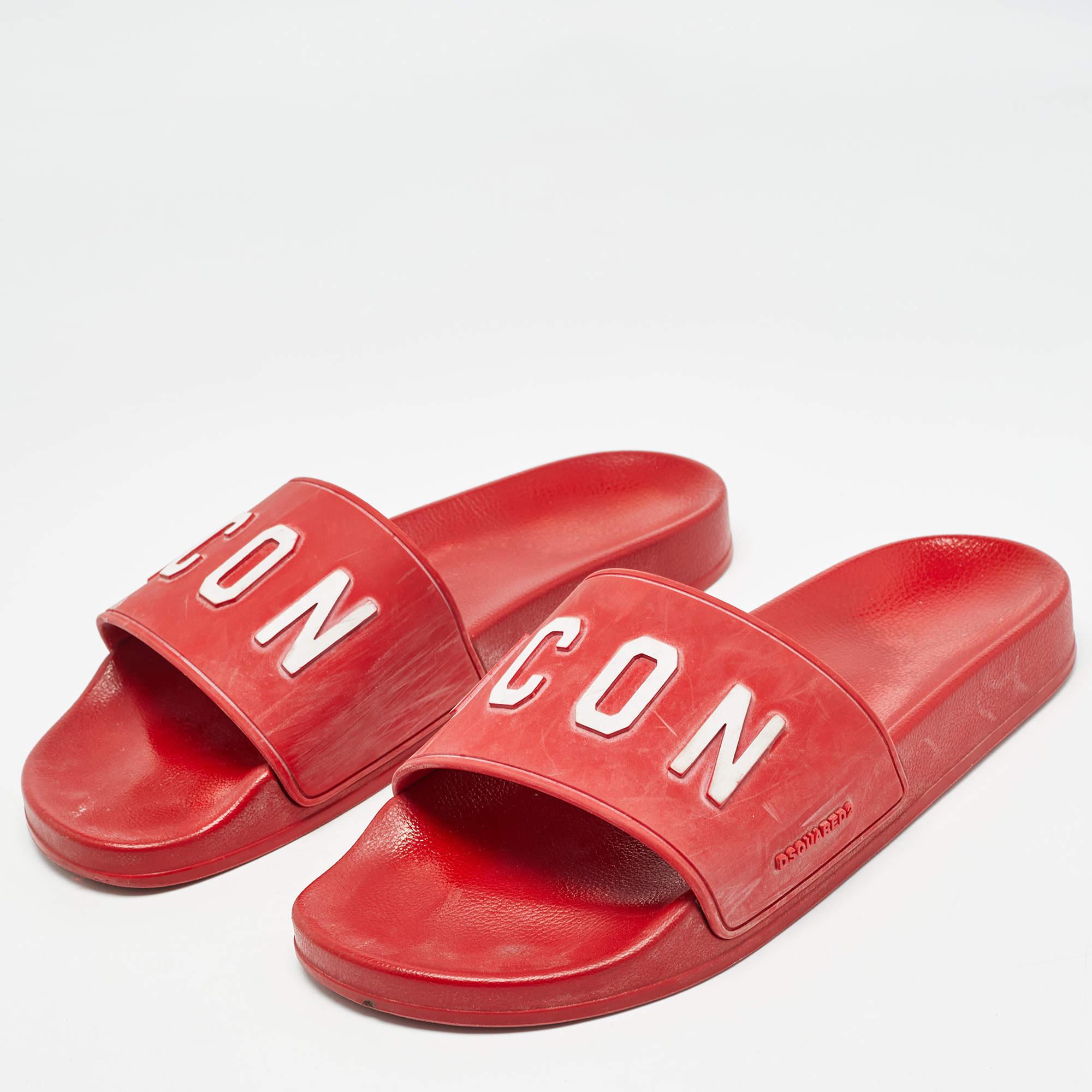 Enhance your casual looks with a touch of high style with these designer slides. Rendered in quality material with a lovely hue adorning its expanse this pair is a must have