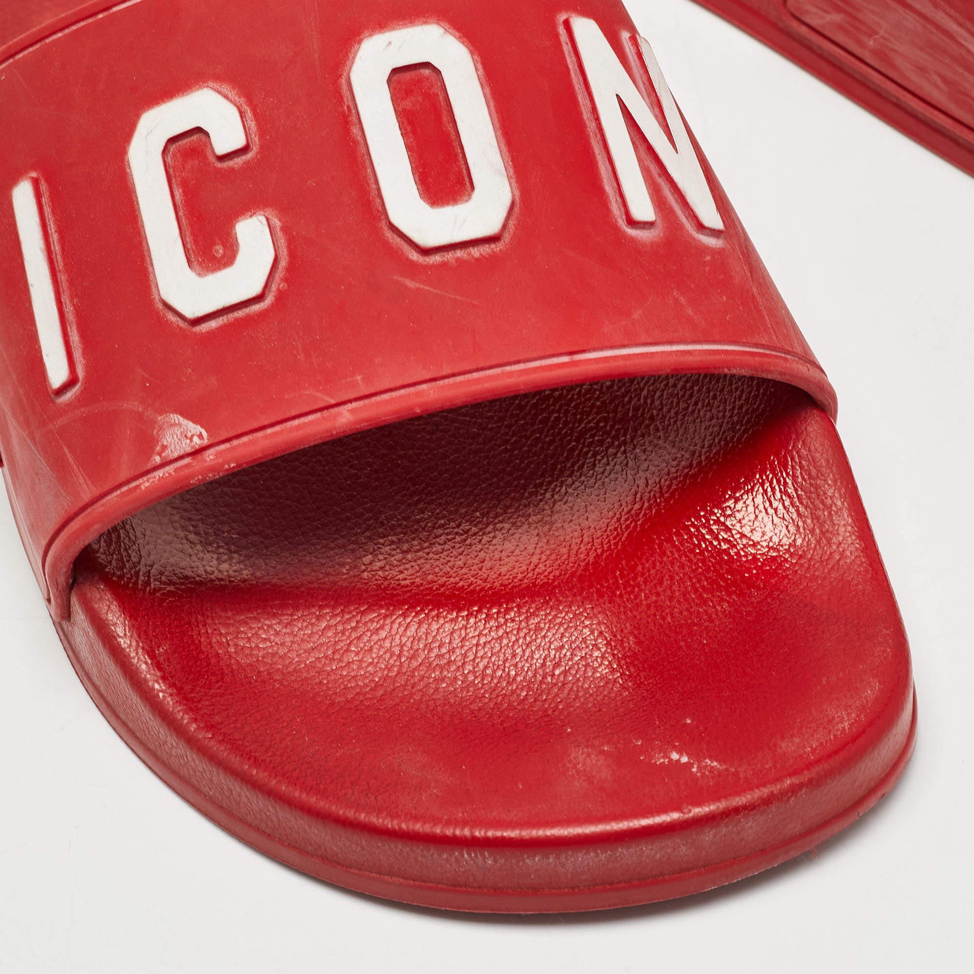 Dsquared Red Rubber Icon Embossed Beach Slides Size 41 For Sale 2