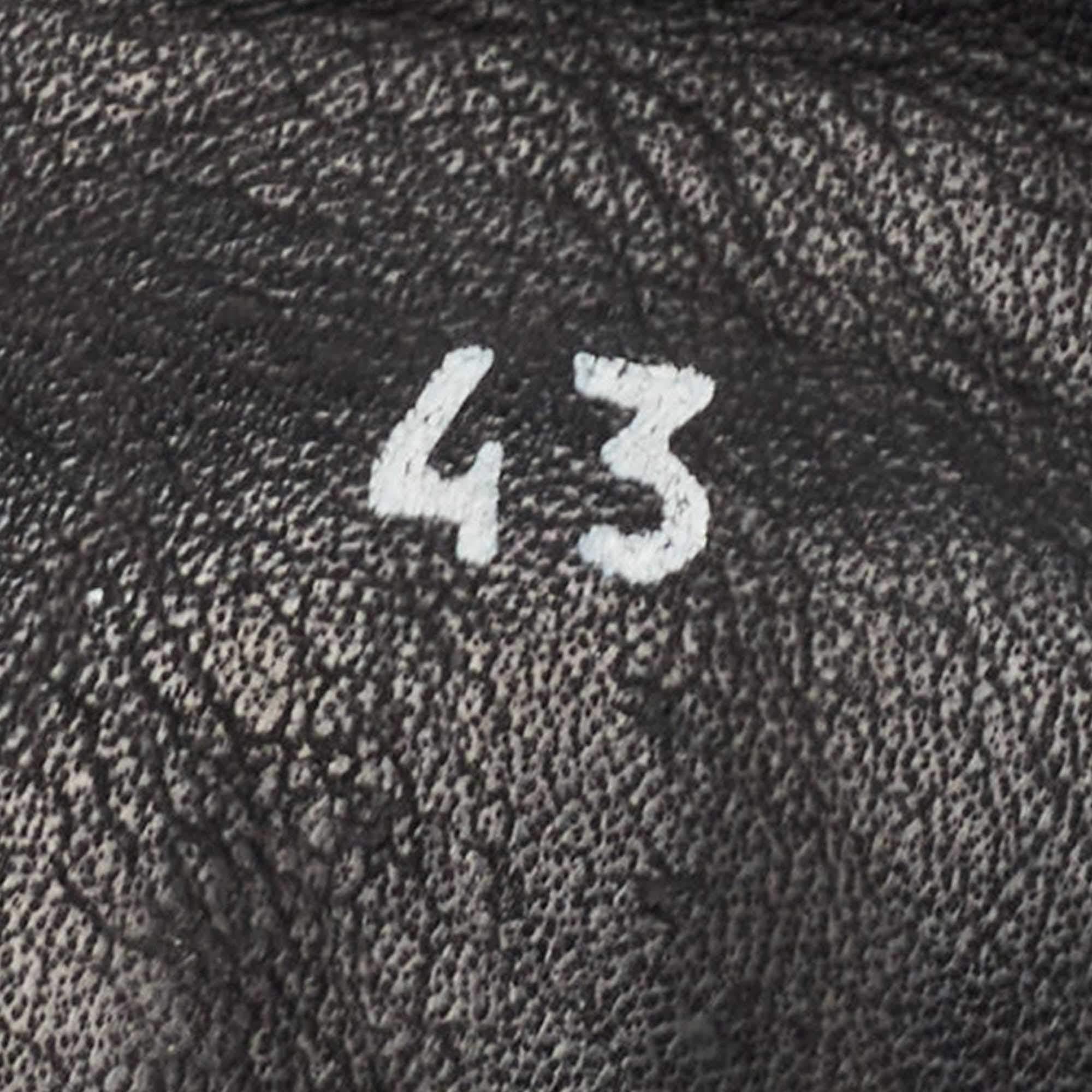 Baskets Dsquared2 en toile noire, taille 43 en vente 3