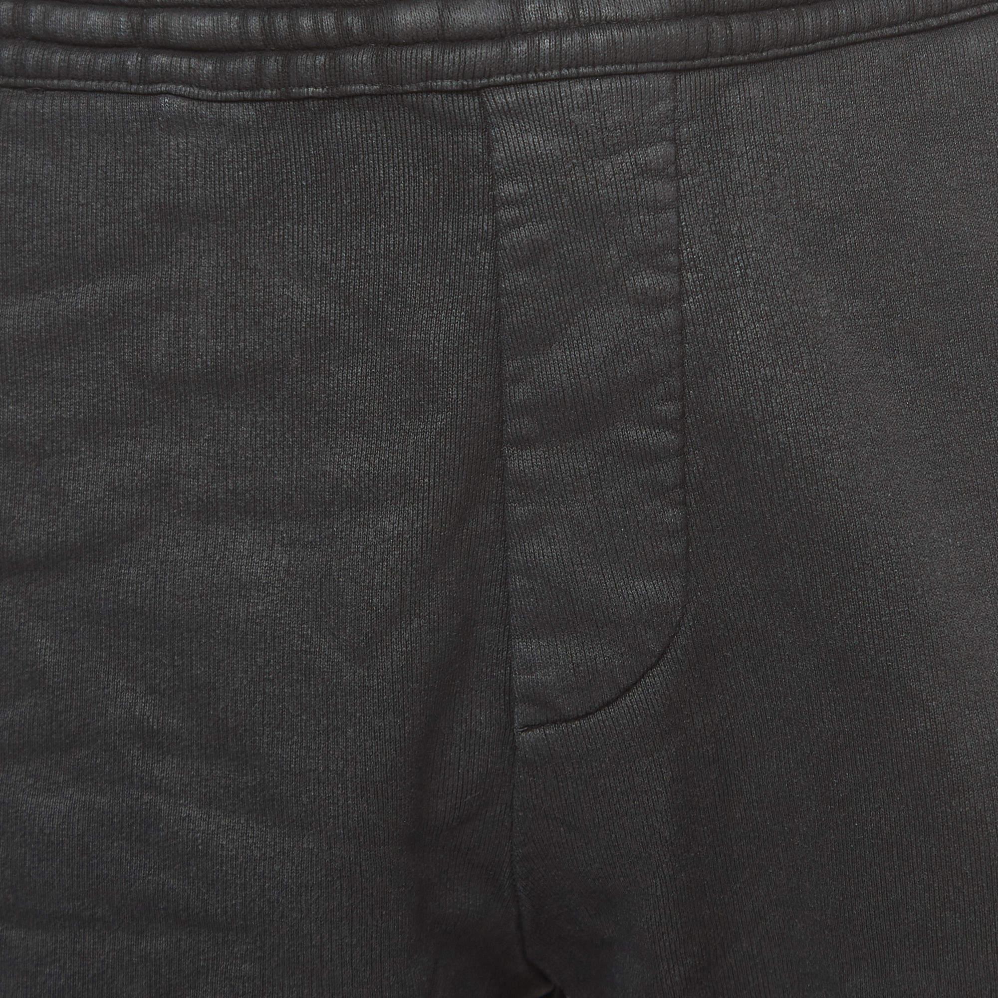 Noir Dsquared2 Short à cordon de serrage en coton enduit noir S en vente