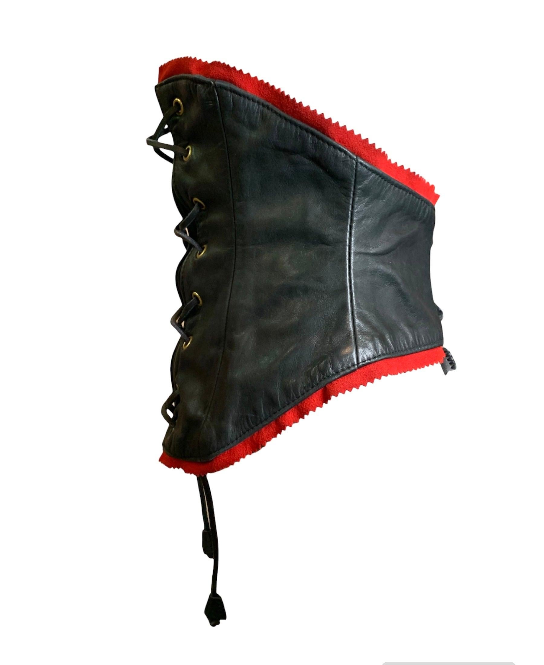 Dsquared2 Schwarzes & rotes Leder Korsett-Bustier im Zustand „Hervorragend“ im Angebot in Los Angeles, CA
