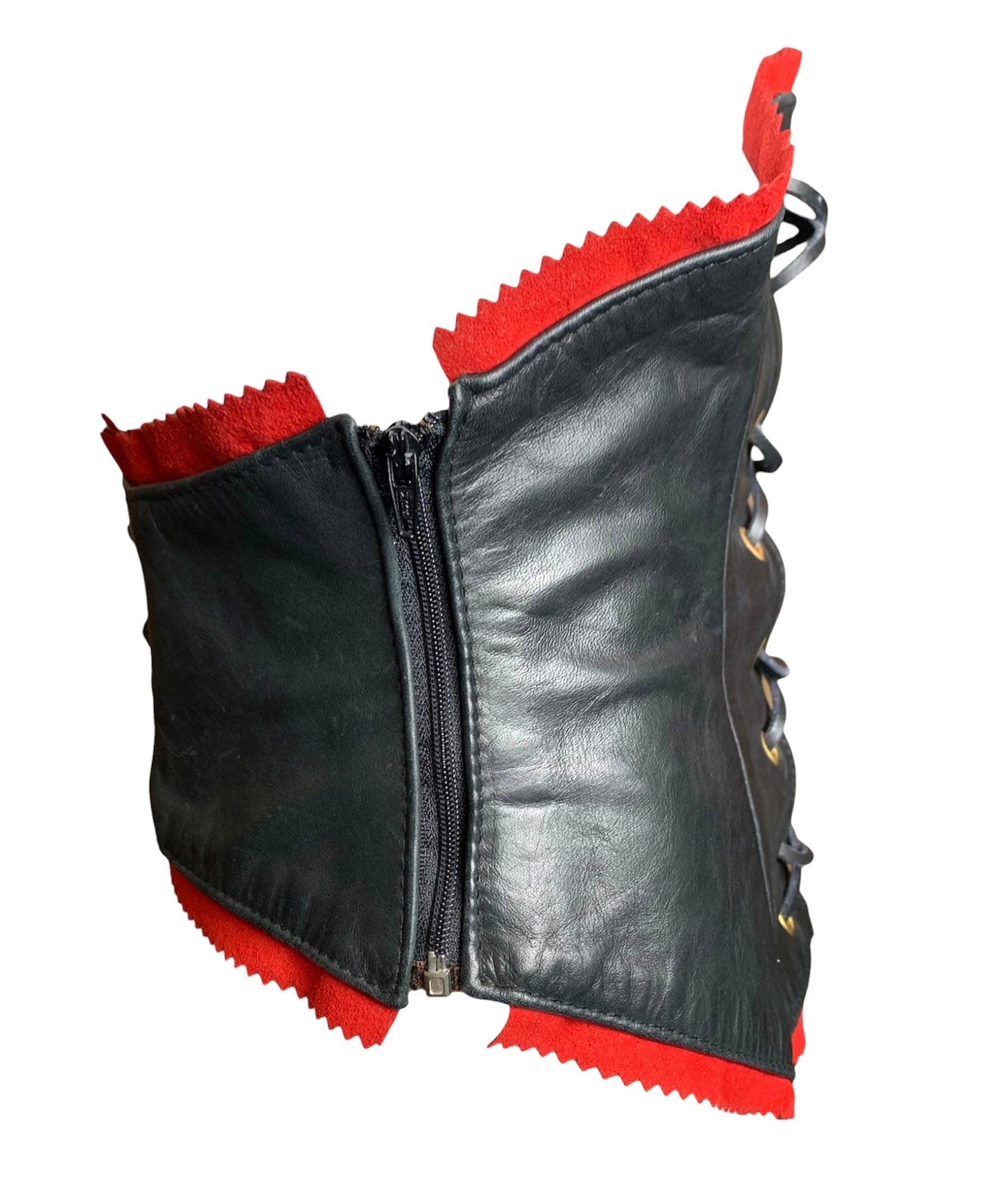 Dsquared2 Schwarzes & rotes Leder Korsett-Bustier Damen im Angebot