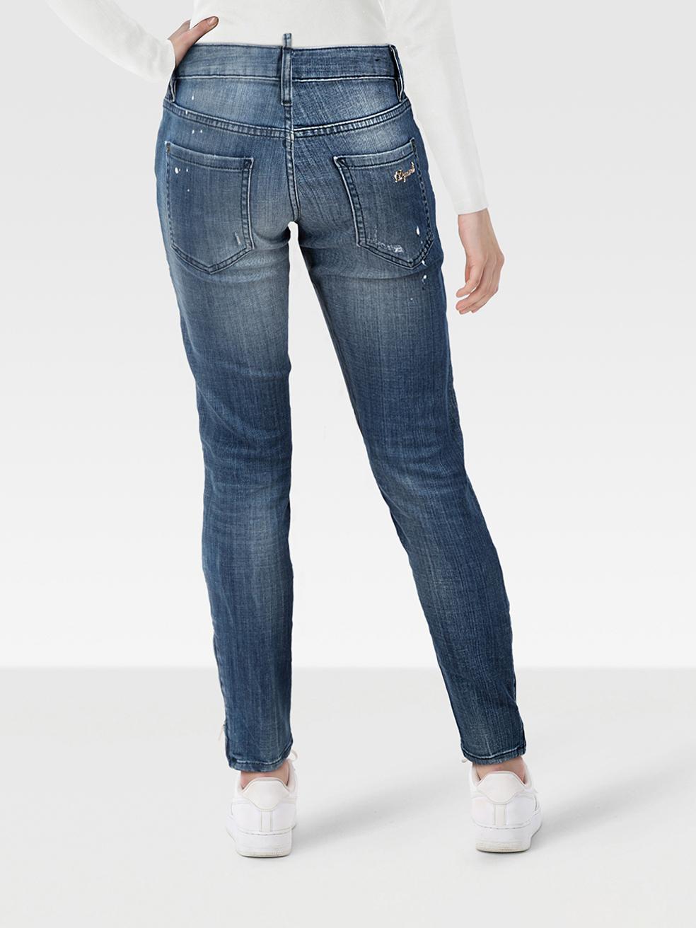 El ESTADO es Muy bueno. Apenas se aprecia desgaste en los vaqueros de este artículo usado de reventa del diseñador Dsquared2. Estos vaqueros están desgastados a propósito.
 

 Detalles
 

 

 Azul
 

 Vaqueros
 

 Vaqueros
 

 Skinny Altura media
