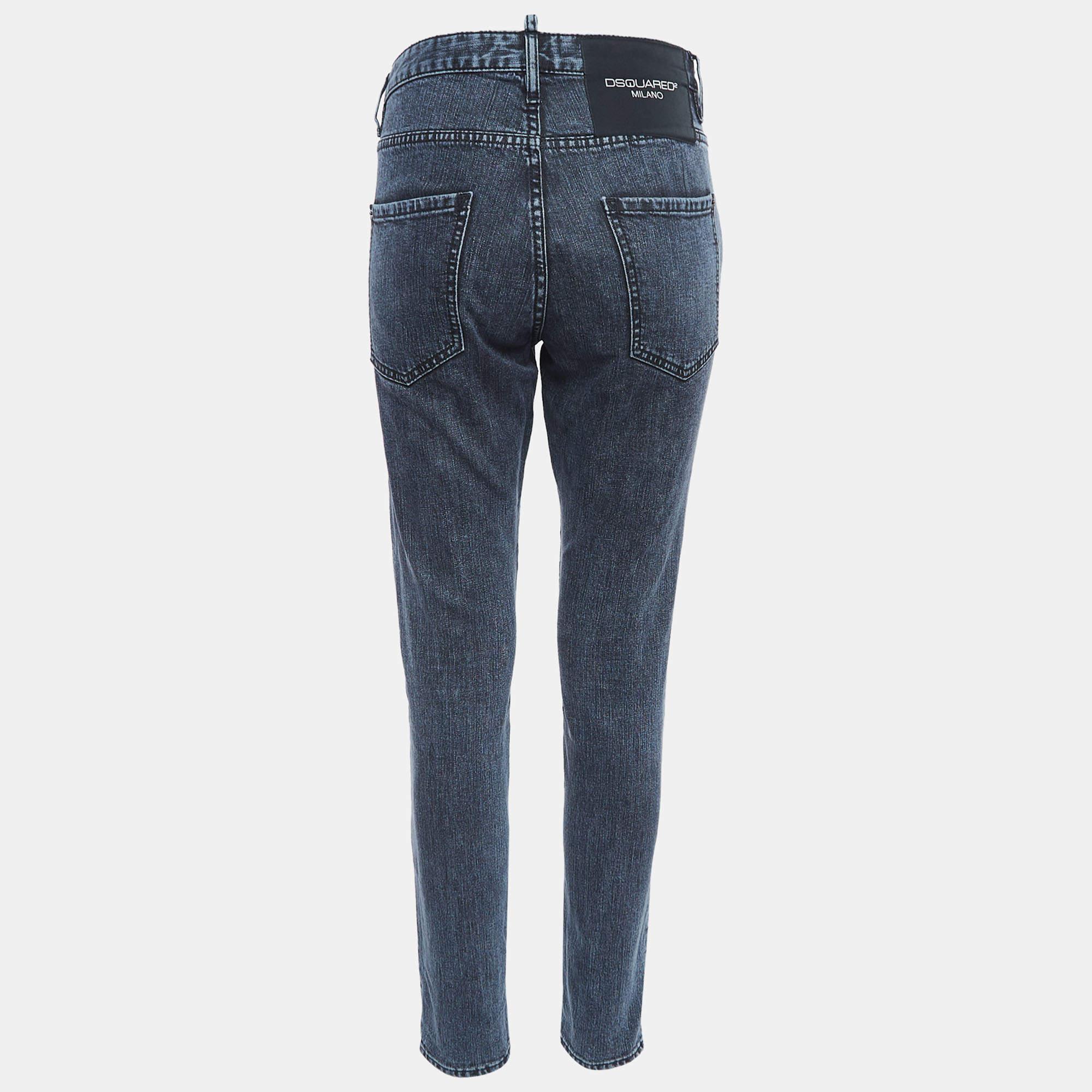 Step into style with these Dsquared2 jeans. Crafted with precision they offer the perfect blend of fashion and comfort making them a must have for any wardrobe.