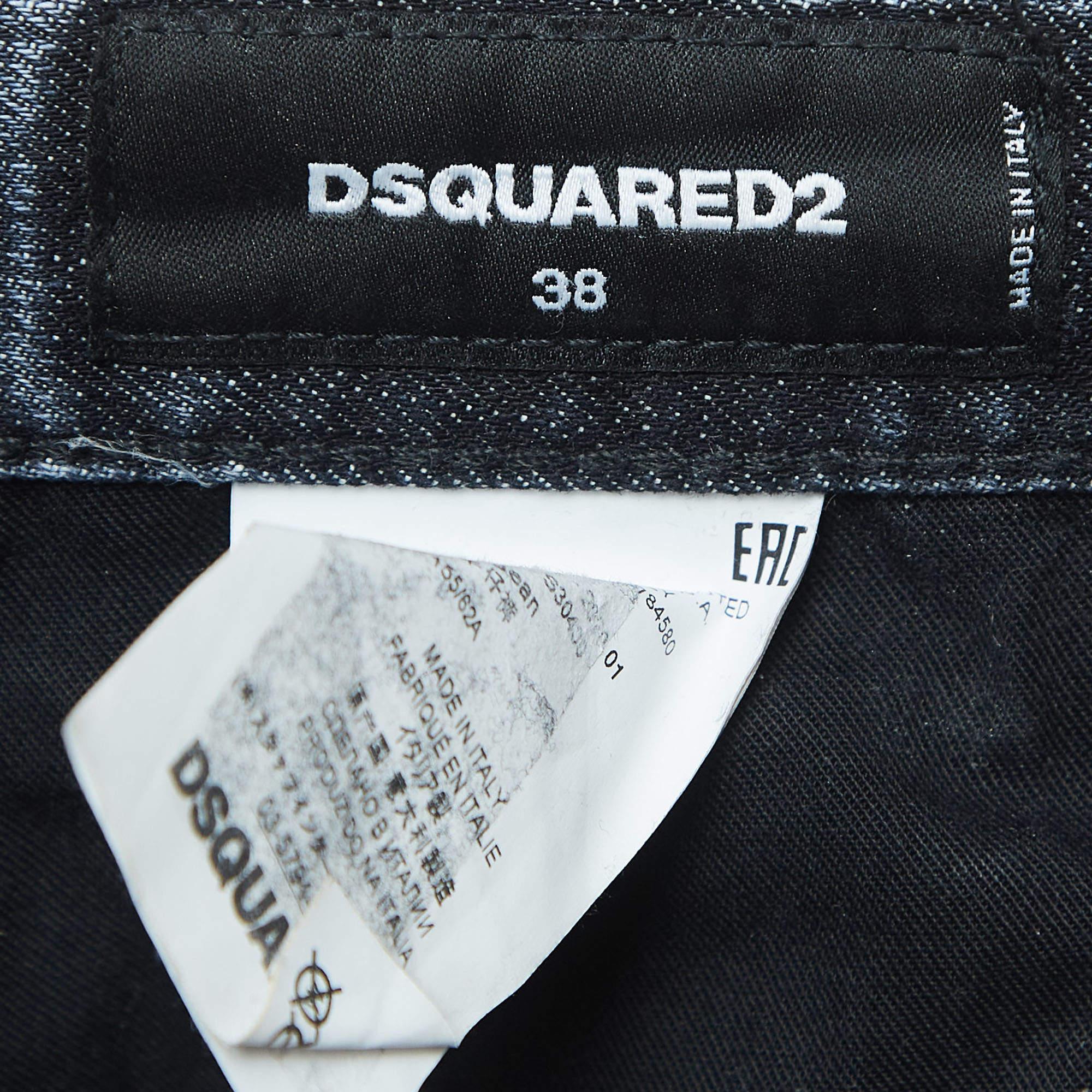 Dsquared2 Blue Washed Denim Buttoned Skinny Dan Jeans S In Good Condition For Sale In Dubai, Al Qouz 2