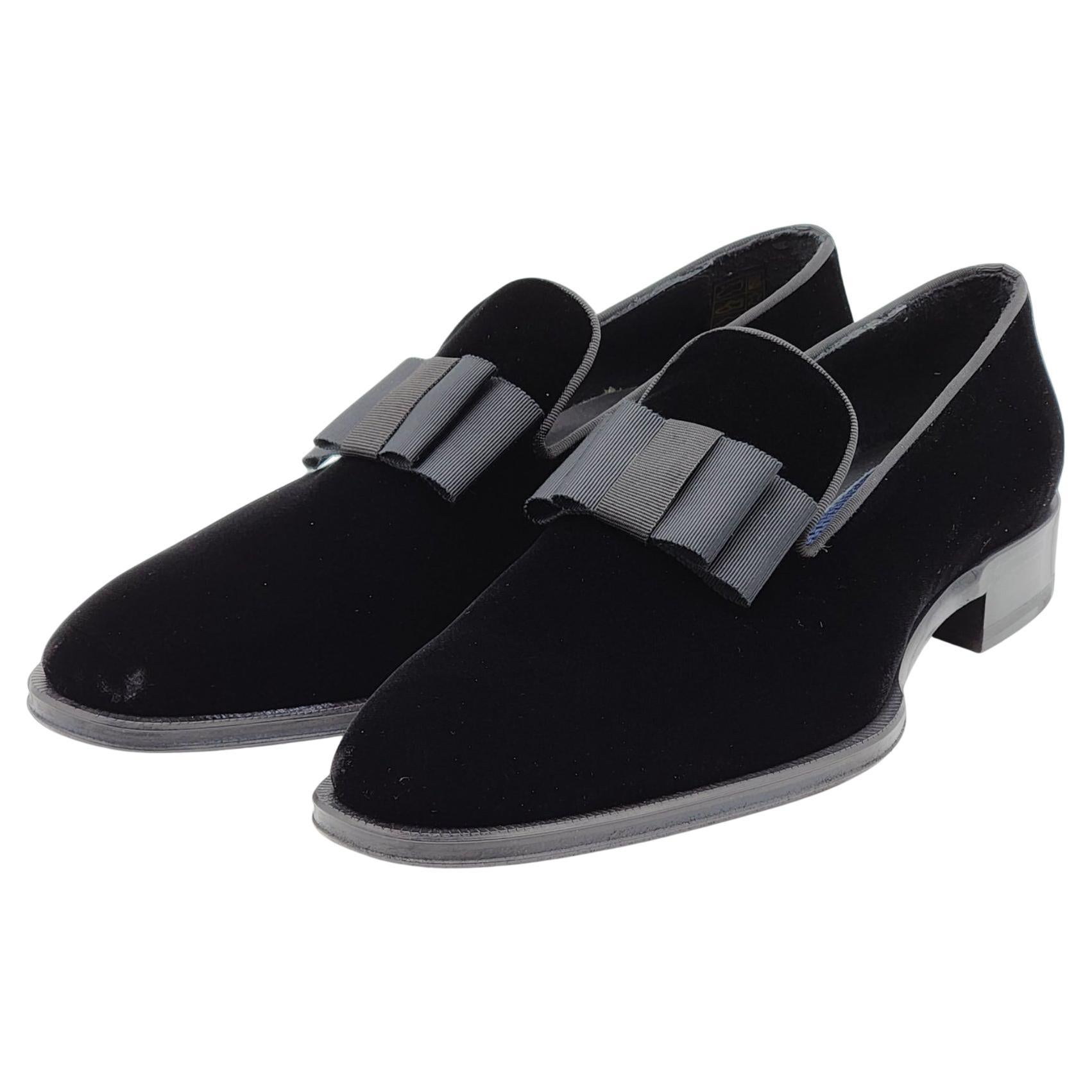 Dsquared2 Bow Detail Velvet Loafers in Black For Sale