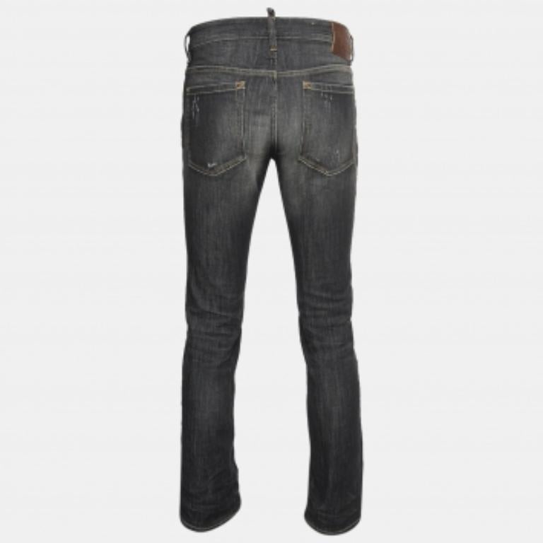 I jeans dal taglio impeccabile sono un punto fermo di un guardaroba ben curato. Questi jeans firmati sono finemente cuciti per darti il look desiderato e un comfort che dura tutto il giorno.