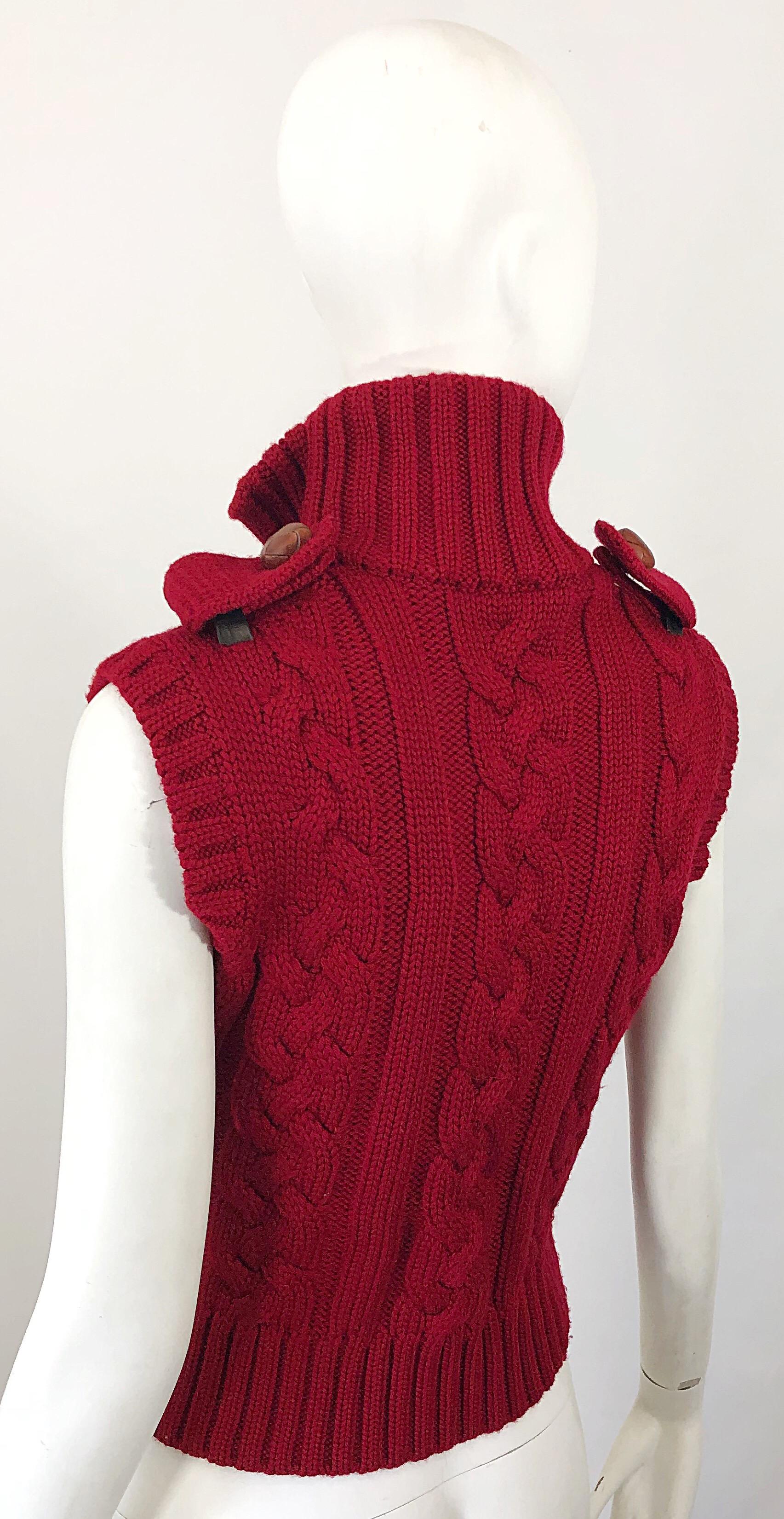 DSquared2 Early 2000s Lipstick Red Wool Sleeveless Cardigan Sweater Vest Top For Sale 6