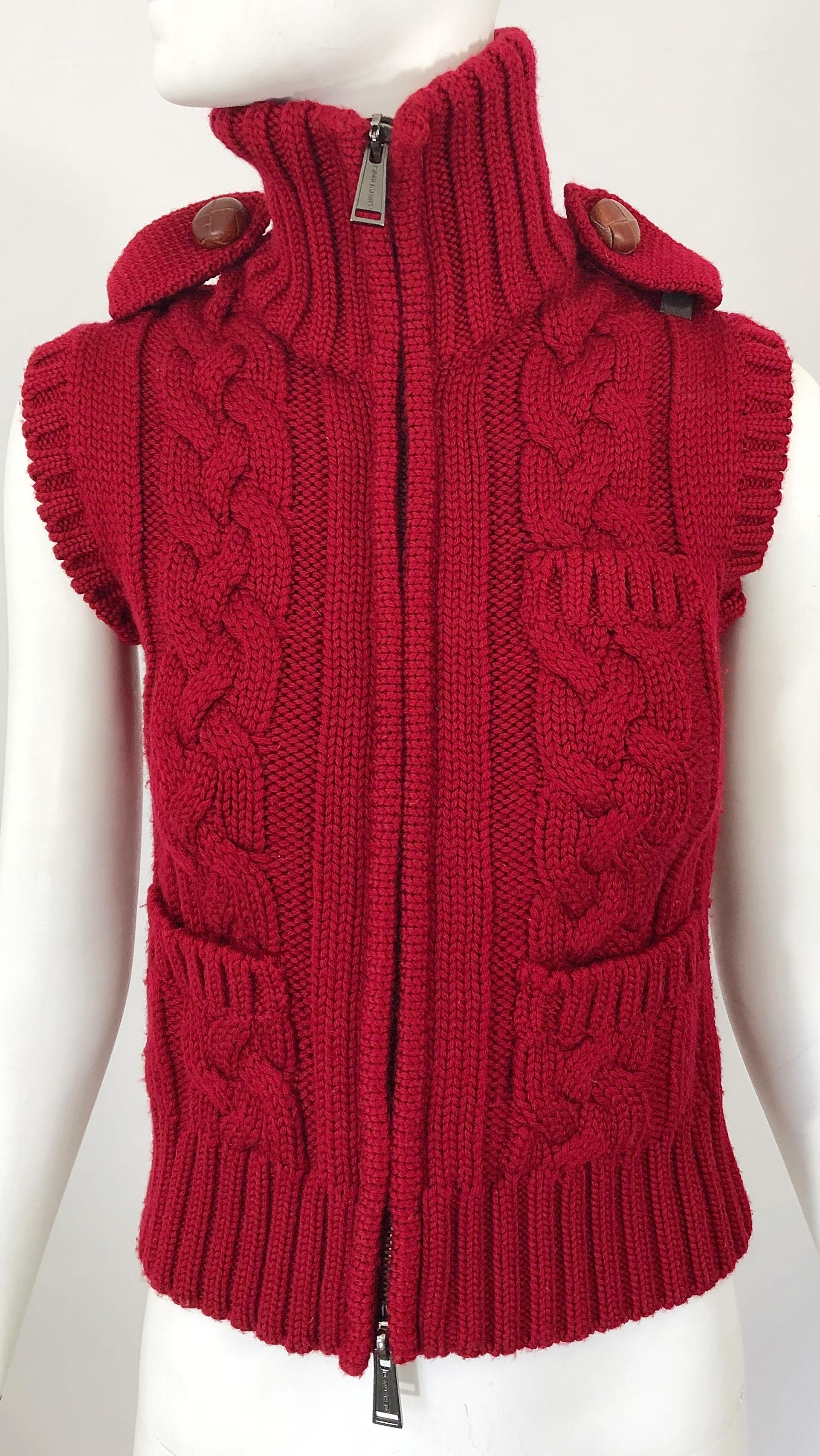 DSquared2 - Gilet sans manches en laine rouge lipstick - Début des années 2000 - Cardigan et gilet sans manches Pour femmes en vente