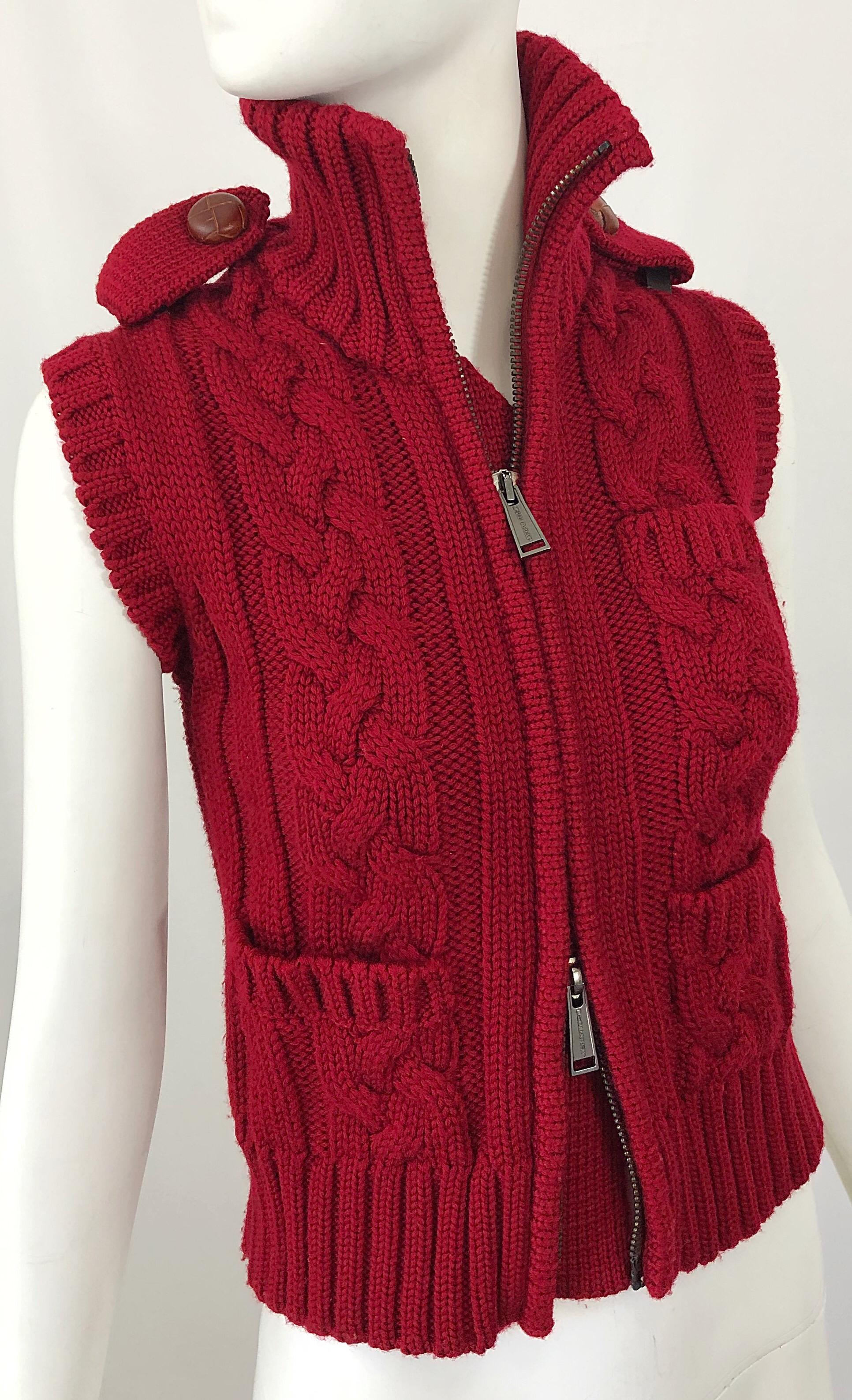 DSquared2 Early 2000s Lipstick Red Wool Sleeveless Cardigan Sweater Vest Top In Excellent Condition For Sale In San Diego, CA