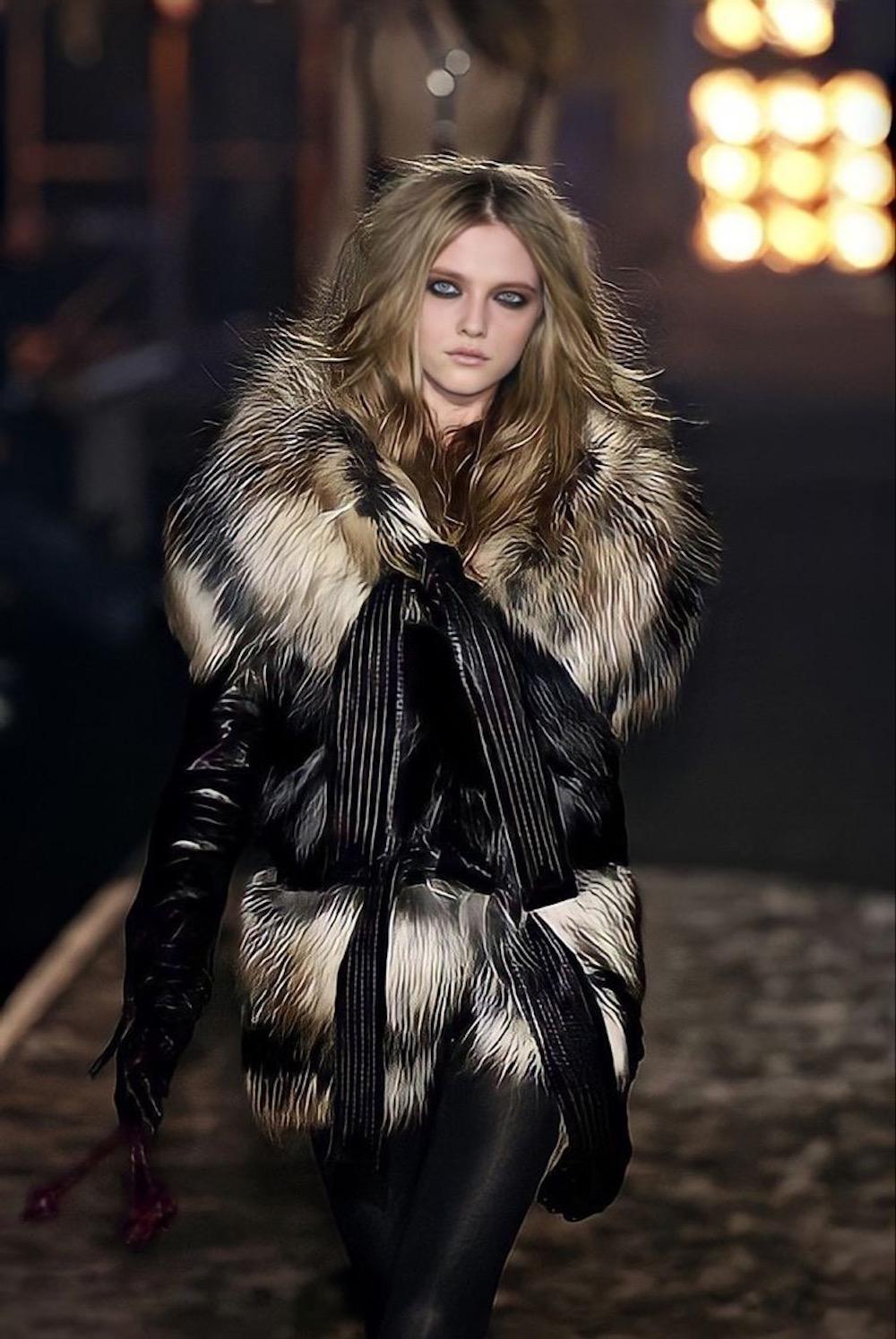 Dsquared2 F/W 2007 Runway Lambskin Leather Racoon Fur Collar Biker Jacket in vendita 7