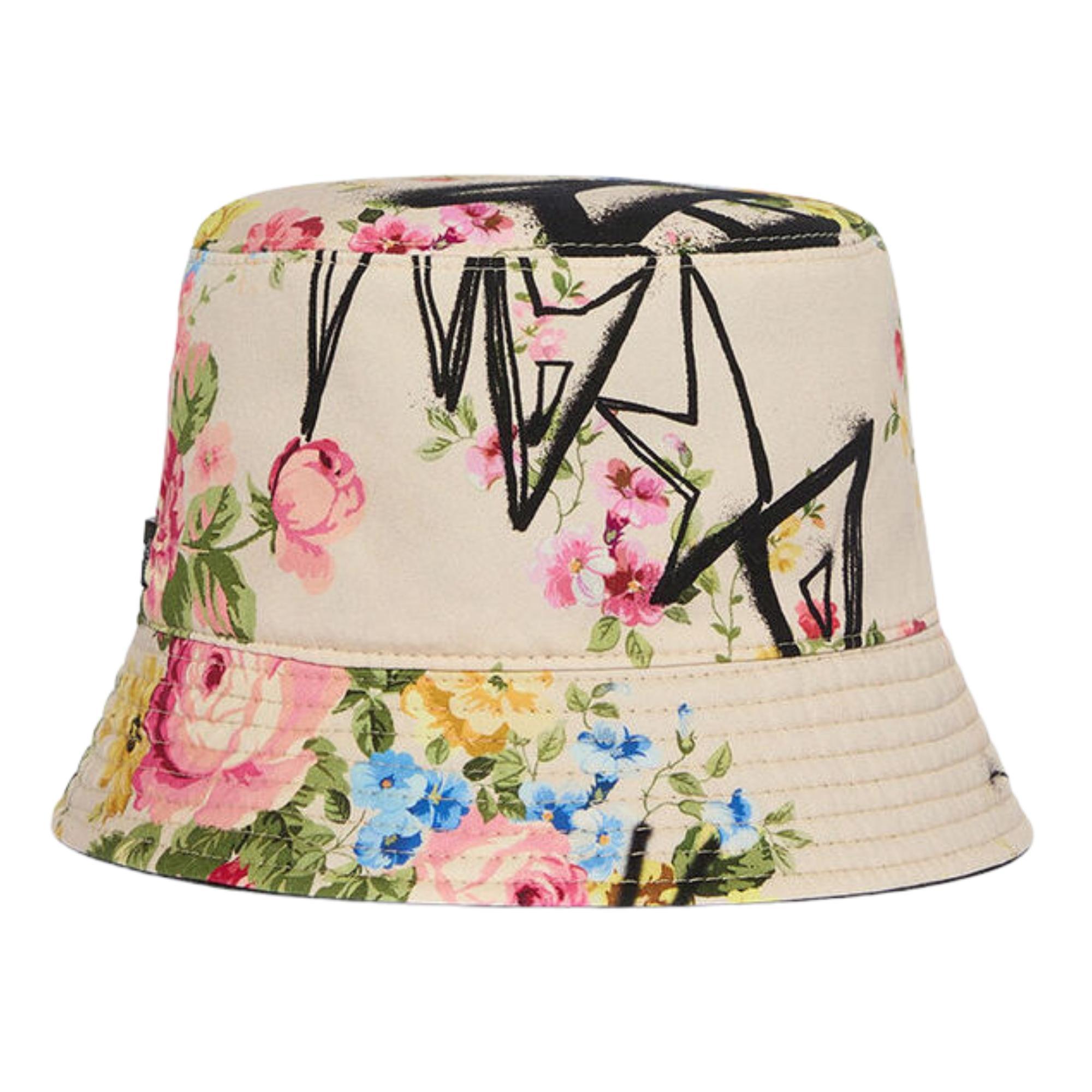 Bucket hat in cotton blend with all-over floral print. Narrow brim. Graffiti-inspired 