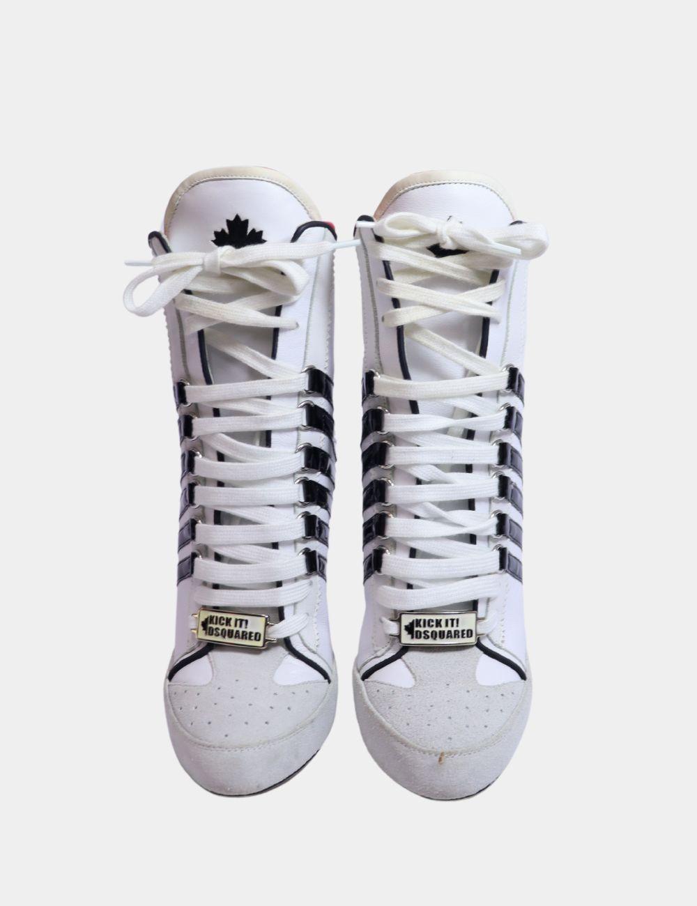 DSQUARED2 Julie High Heel Boots EU 38 In Good Condition In Amman, JO
