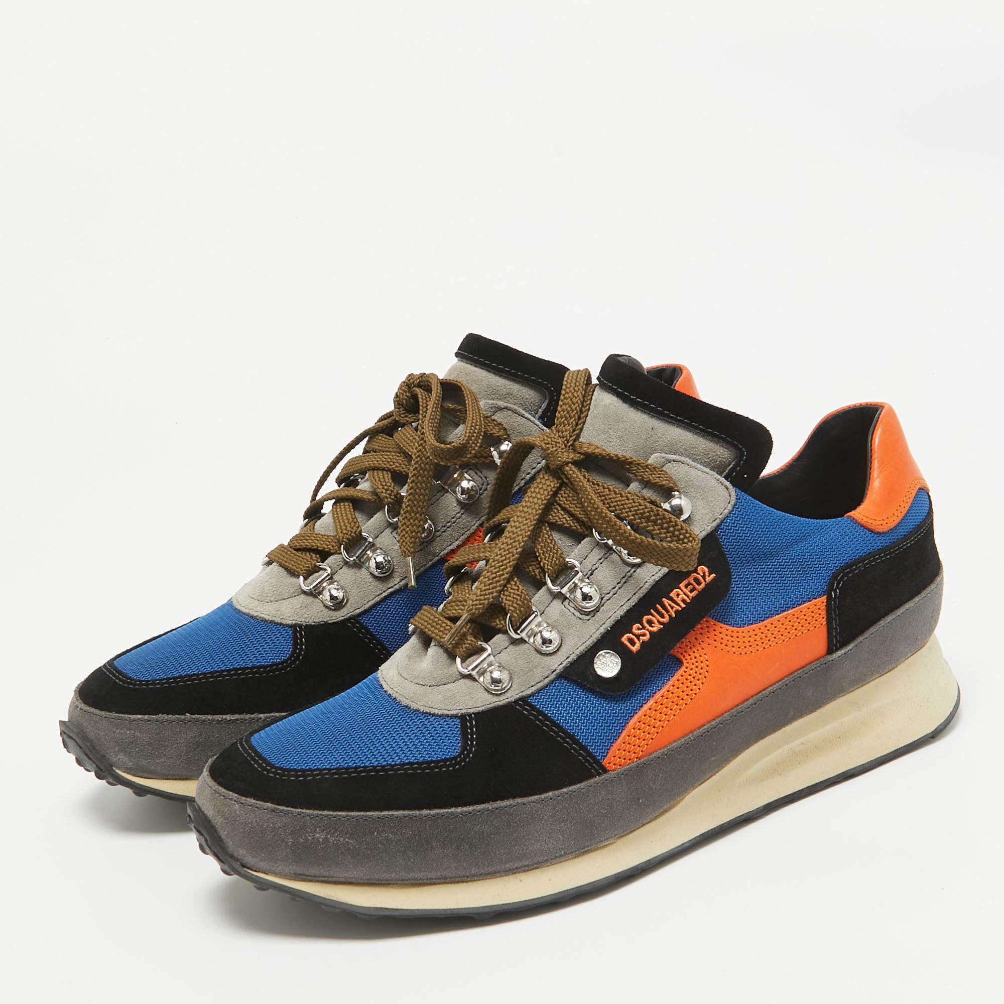 Elevate your footwear game with these Dsquared2 sneakers. Combining high end aesthetics and unmatched comfort these sneakers are a symbol of modern luxury and impeccable taste.