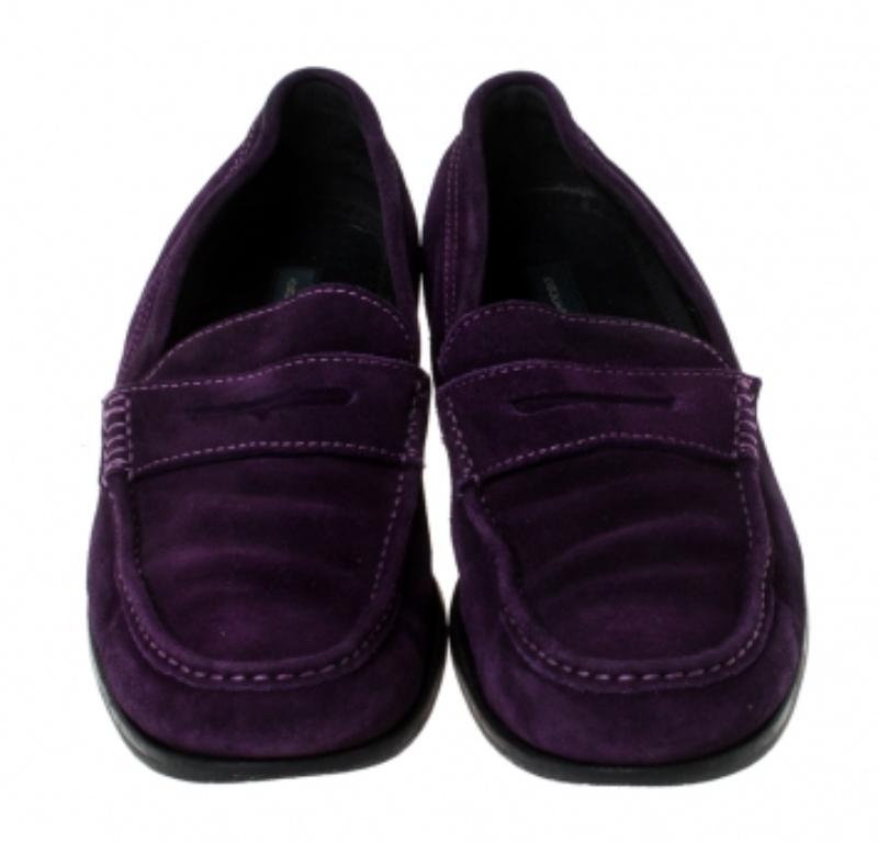 Dsquared2 Purple Suede Penny Loafers Size 40.5 État moyen - En vente à Dubai, Al Qouz 2