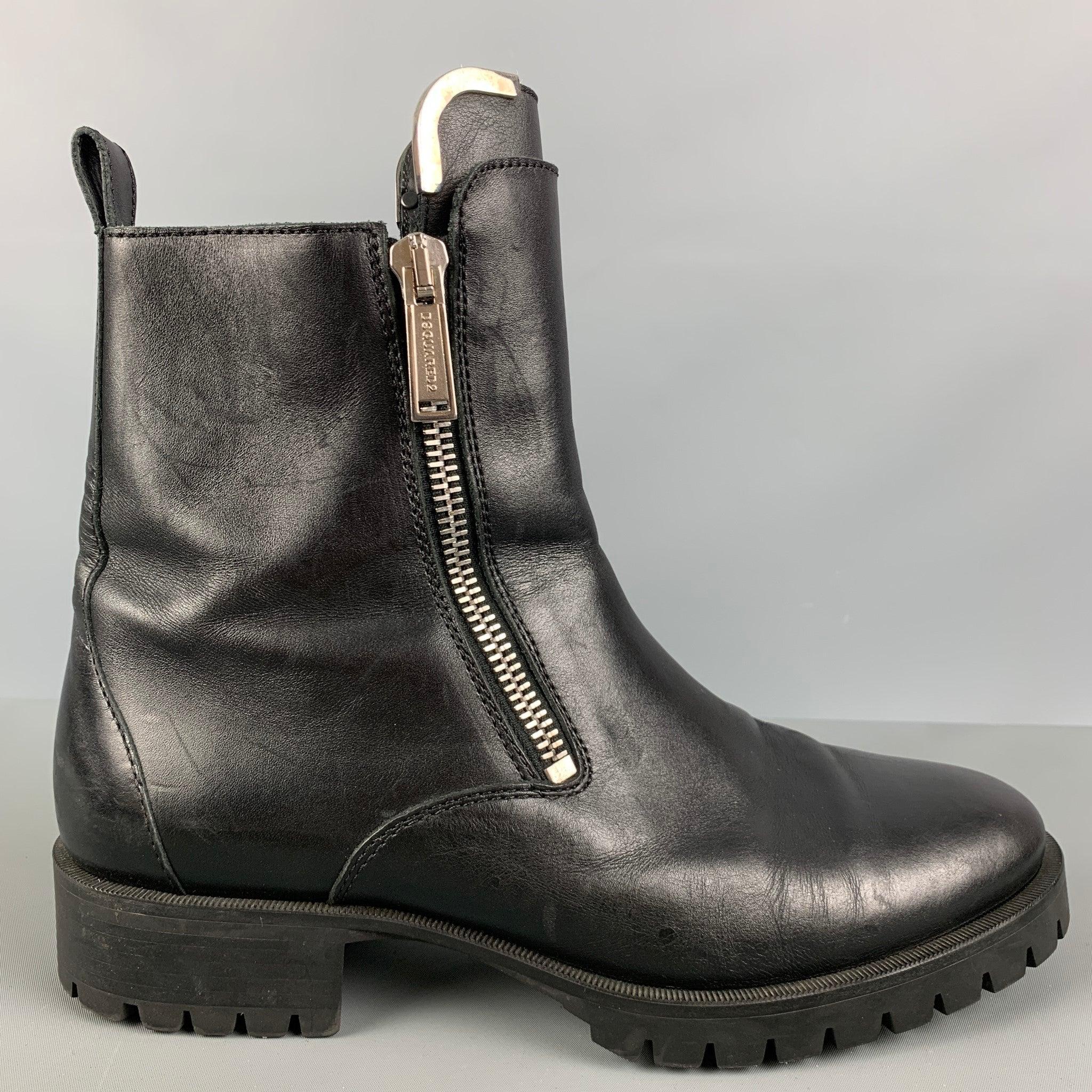 DSQUARED2 boots comes in a black leather featuring a hiking style, side zippers detail and combat boots style. Made in Italy.Very Good Pre-Owned Condition. 

Marked:   44 

Measurements: 
  Length: 12 inches Width: 4.5 inches Height: 7 inches  
  
 