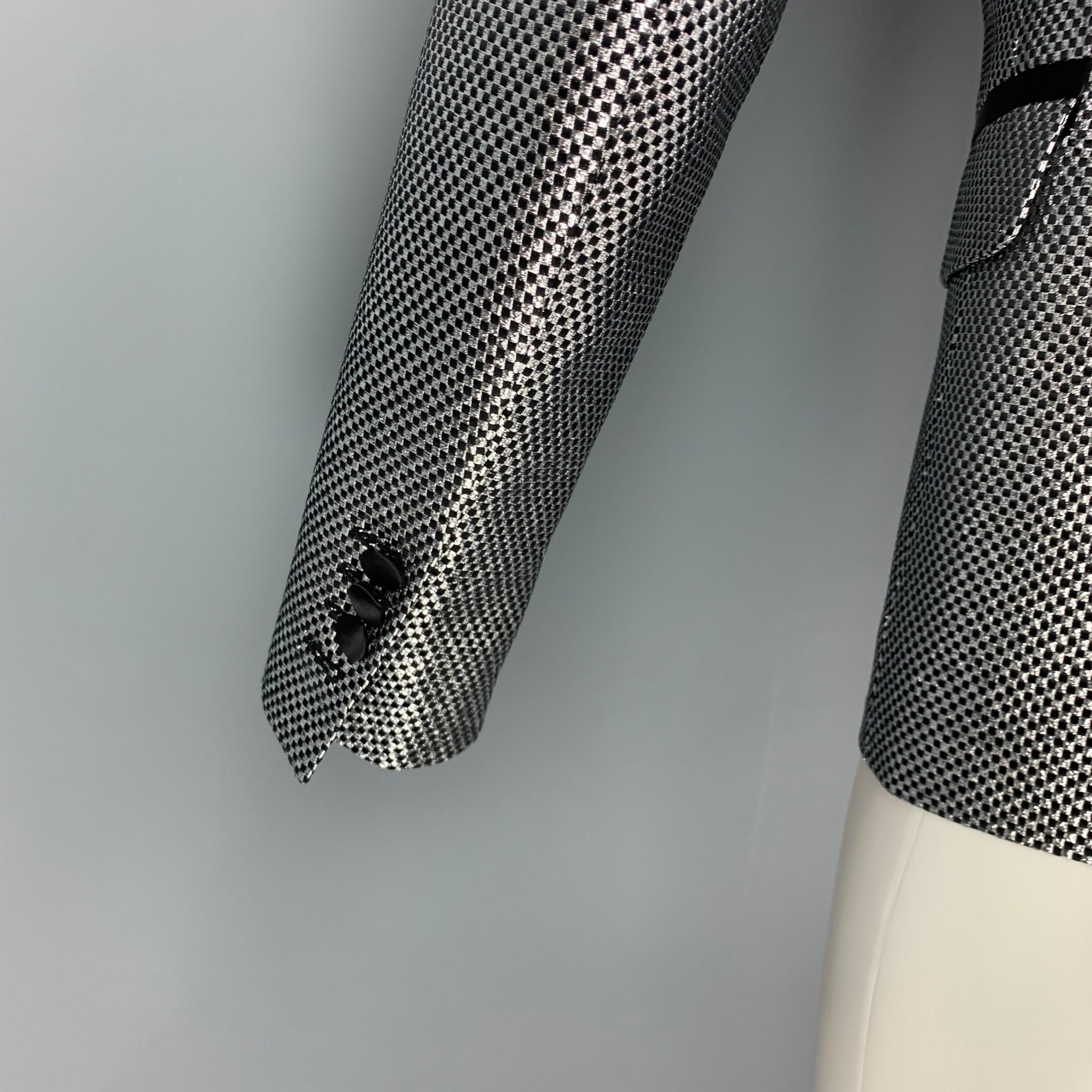 Men's DSQUARED2 Size 36 Silver Checkered Polyester / Silk Peak Lapel Sport Coat