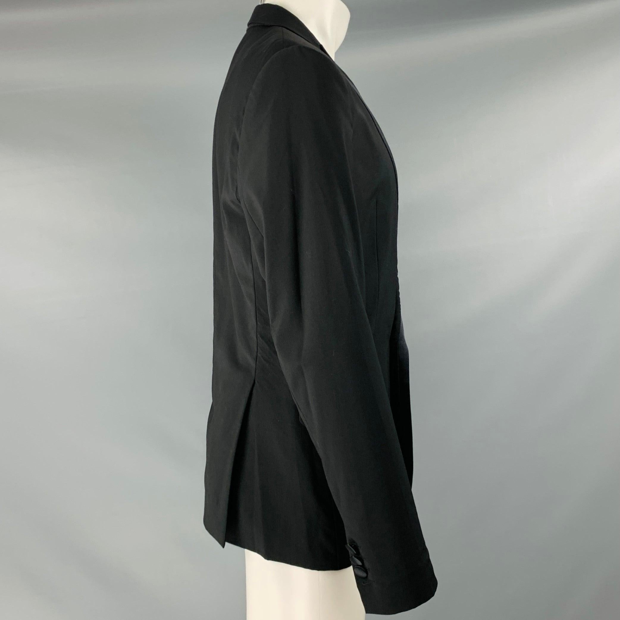 Nero Dsquared2 Taglia 40 Cappotto sportivo in lana nera con risvolto a punta in vendita