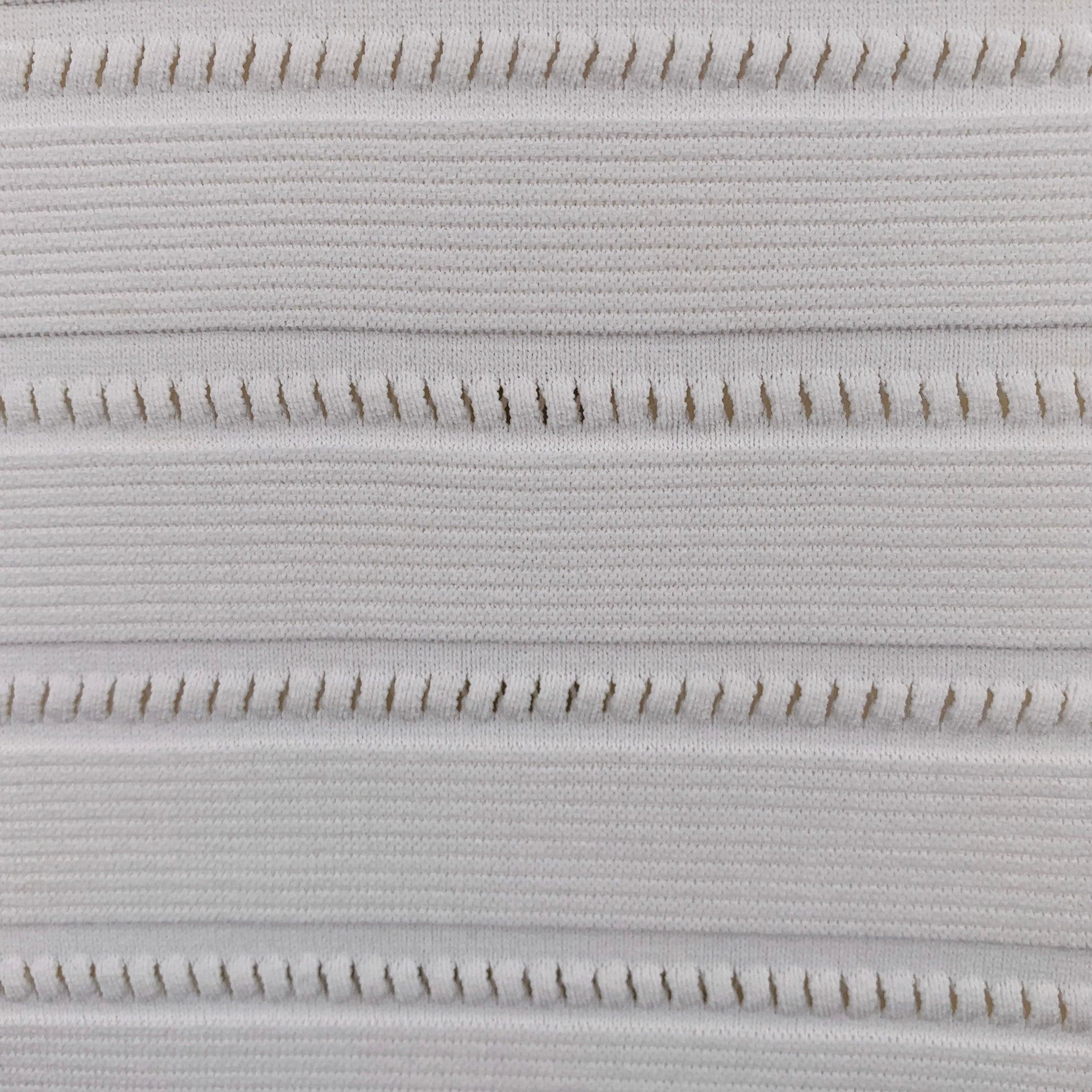 DSQUARED2 dress
in a white rayon polyamide knit featuring a form-fitting textured design, short sleeves, and V-neck. Made in Italy.Very Good Pre-Owned Condition.
Multiple minor marks, please check photos. As is. 

Marked:   M 

Measurements: 

