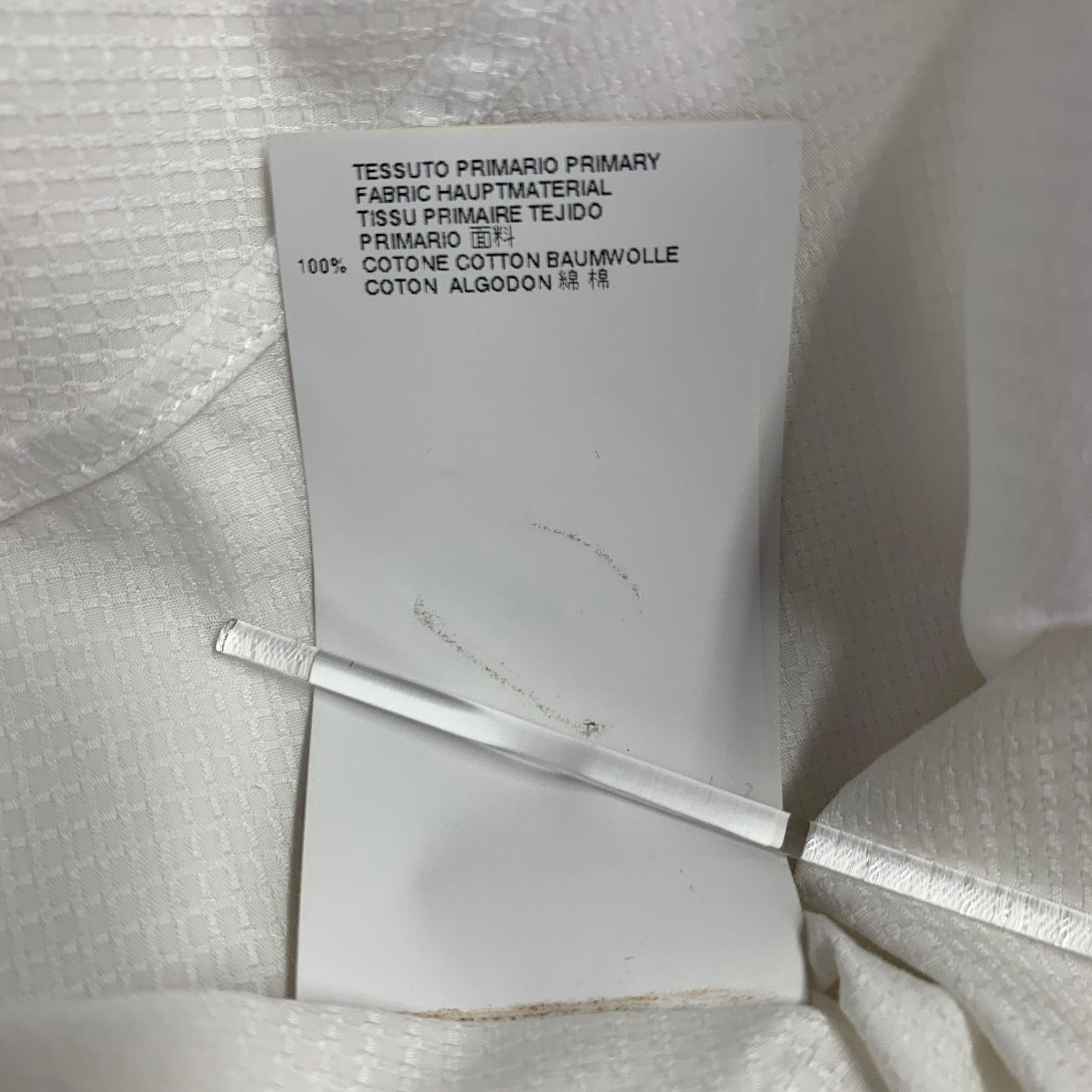 DSQUARED2 Size S White Cotton Textured Spread Collar Shirt For Sale 7