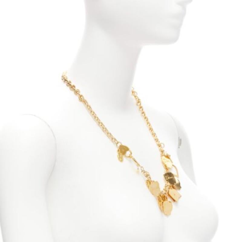 DSQUARED2 Collar rompecorazones con nombres de niño grabados en tono dorado vintage en Bastante bueno estado para la venta en Hong Kong, NT