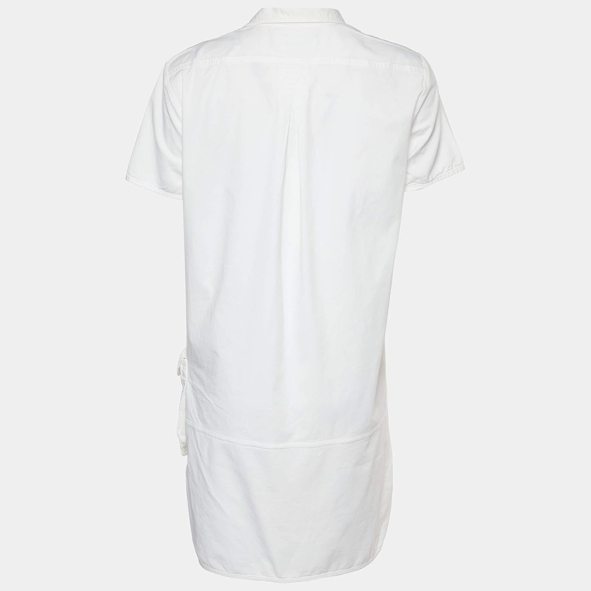Affichez un look élégant en portant cette magnifique robe du créateur Dsquared2. Taillé dans un tissu fin  cette robe a une silhouette chic pour une coupe cadrée. Coiffez cette création d'accessoires chics et d'escarpins.