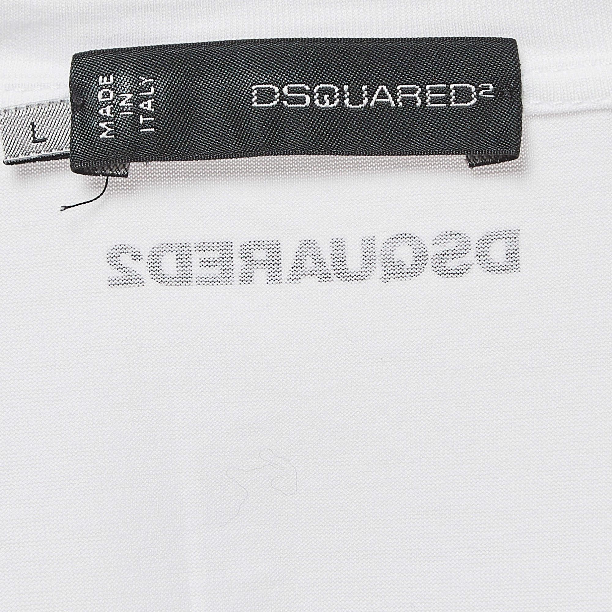 Dsquared2 White Digital Print Cotton Half Sleeve T-Shirt L In Good Condition For Sale In Dubai, Al Qouz 2