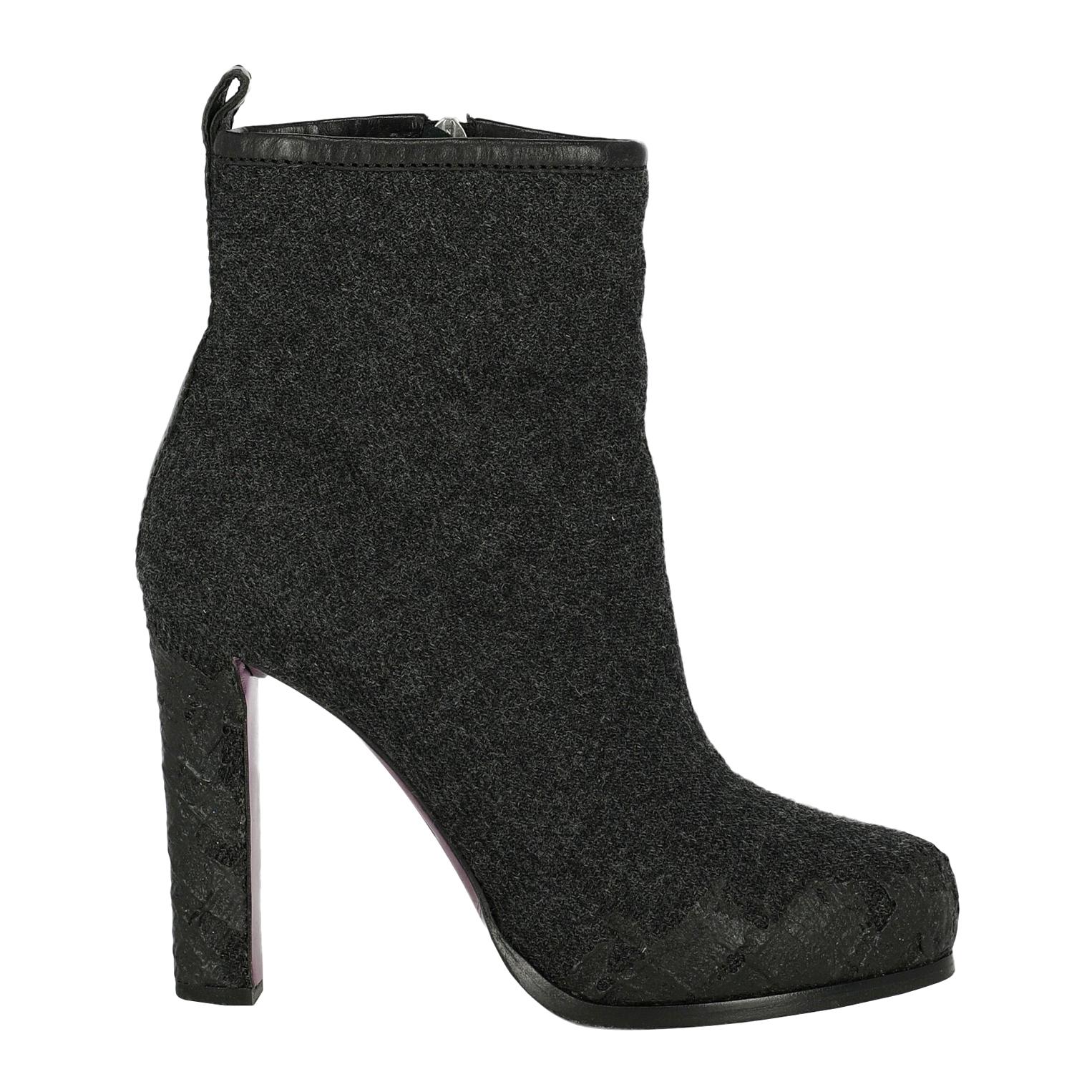 Dsquared2 Woman Ankle boots Anthracite Fabric IT 37 For Sale