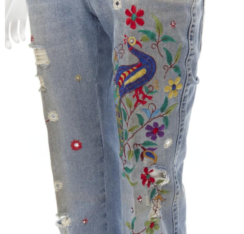 DSQUARED2 Y2K blue washed distressed denim peacock cropped jeans IT38 XS
Reference: ANWU/A01001
Brand: Dsquared2
Material: Denim
Color: Blue
Closure: Zip Fly
Extra Details: Low wide Y2k jeans. Distressed mud washed denim. 4-pocket design. Embroidery