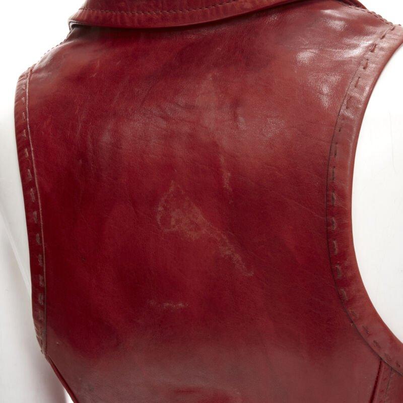 DSQUARED2 Y2K chaleco recortado de cuero rojo envejecido con corchetes S en venta 5