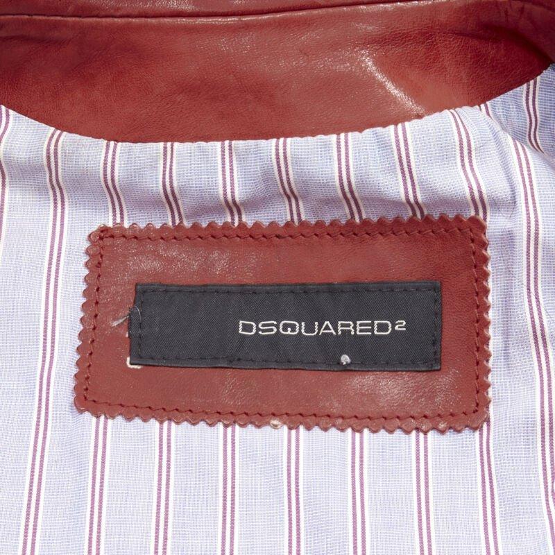 DSQUARED2 Y2K chaleco recortado de cuero rojo envejecido con corchetes S en venta 7