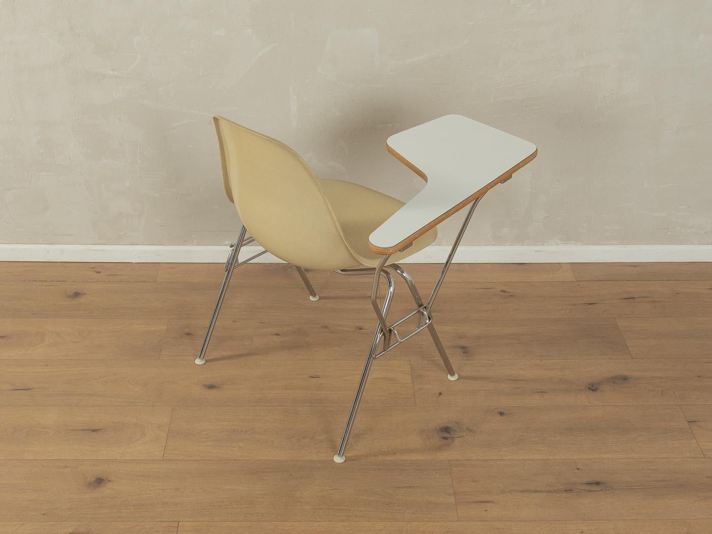 DSS-TA Chair, Charles & Ray Eames, Herman Miller In Good Condition For Sale In Neuss, NW