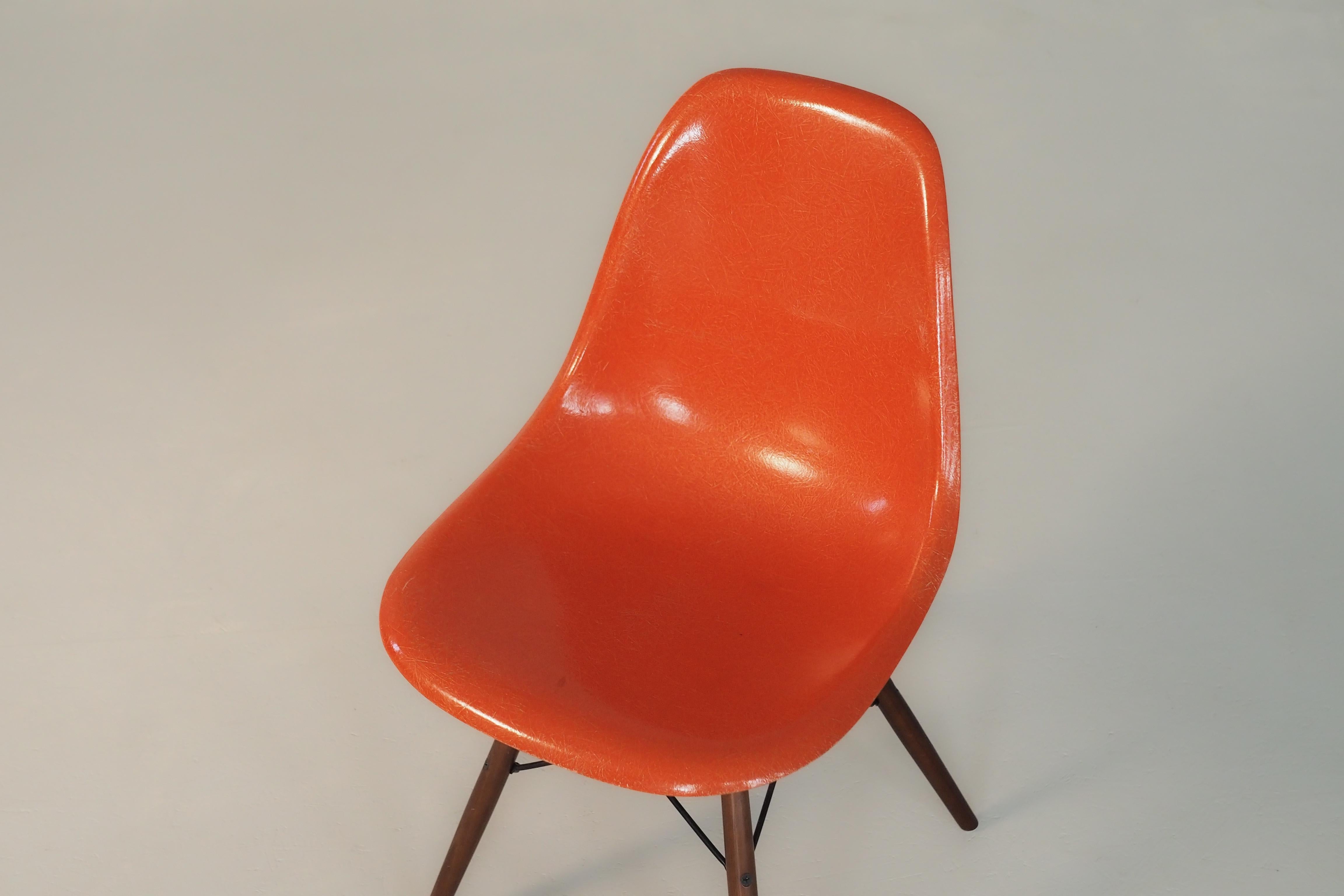 DSW von Charles & Ray Eames für Herman Miller im Zustand „Gut“ im Angebot in Wien, AT