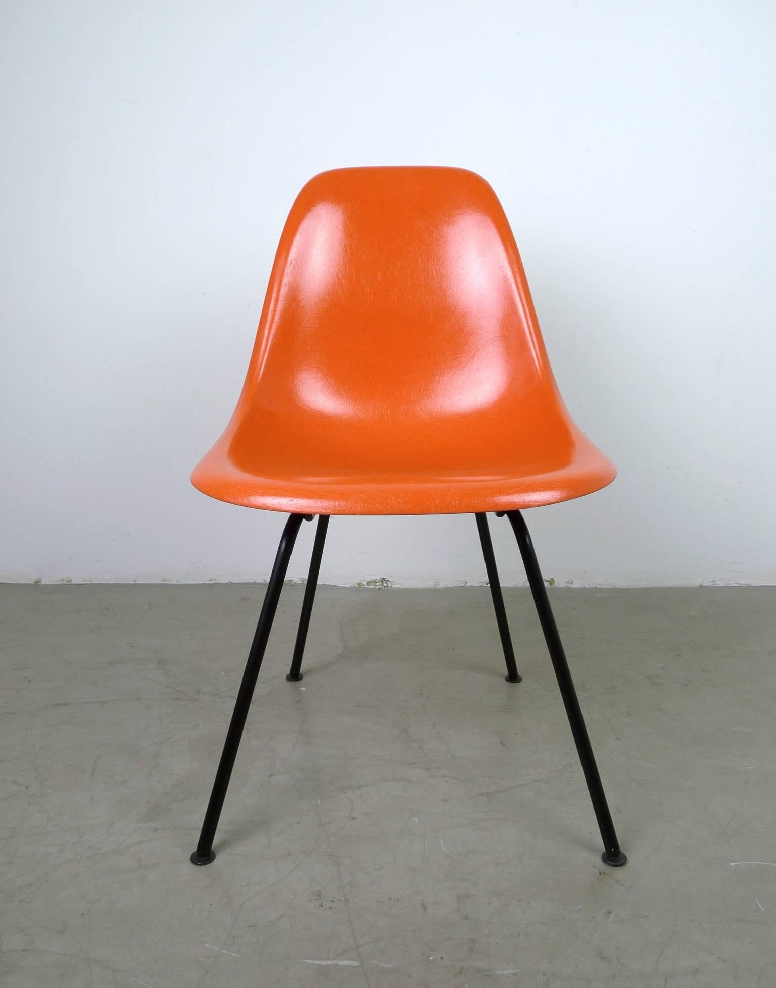 American DSX Fiberglass Side Chair by Ray &  Charles Eames for Herman Miller, USA, 1970s