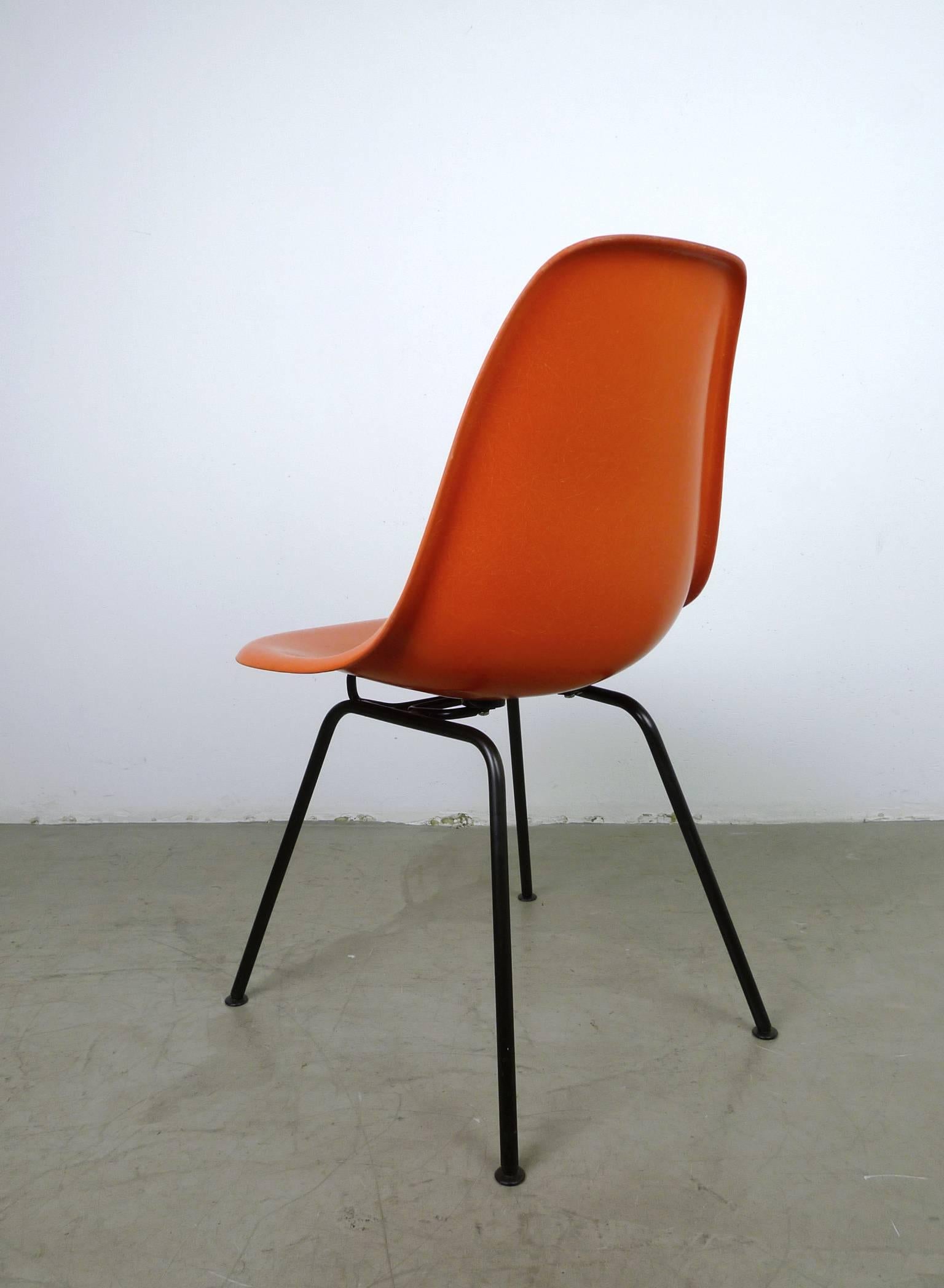20th Century DSX Fiberglass Side Chair by Ray &  Charles Eames for Herman Miller, USA, 1970s