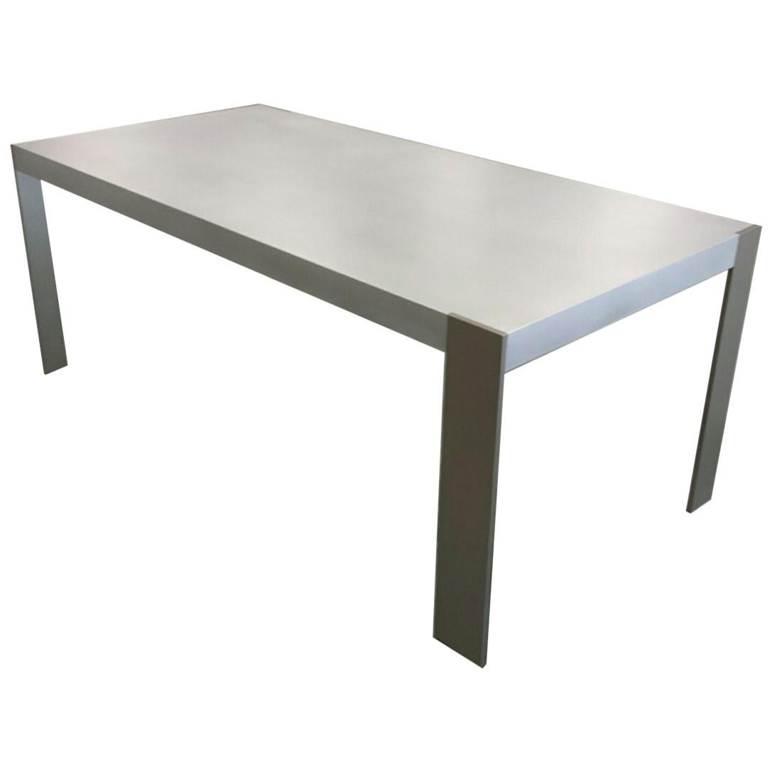 Dt-33 Dining Table with Metal Legs by Antoine Proulx For Sale