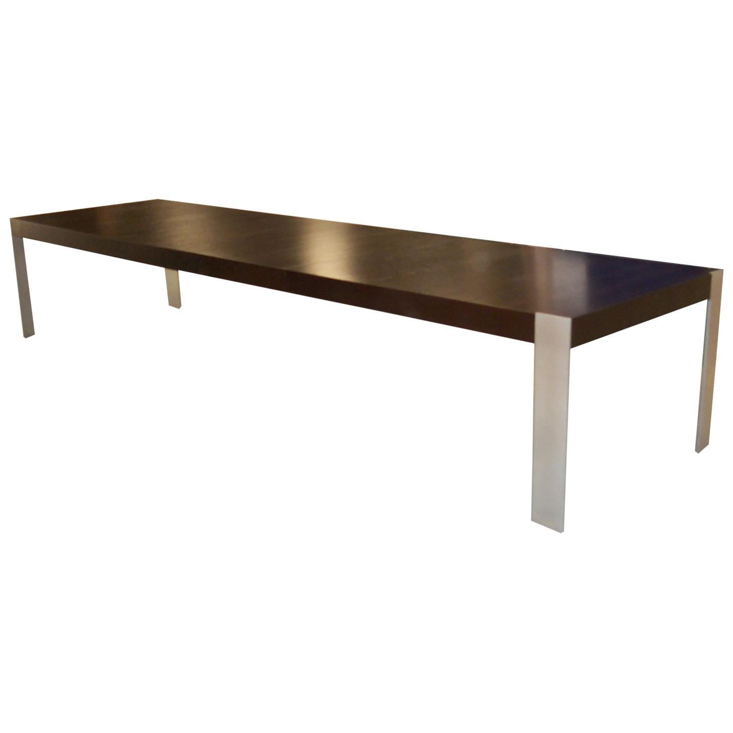 DT-33 Dining Table with Metal Legs by Antoine Proulx For Sale