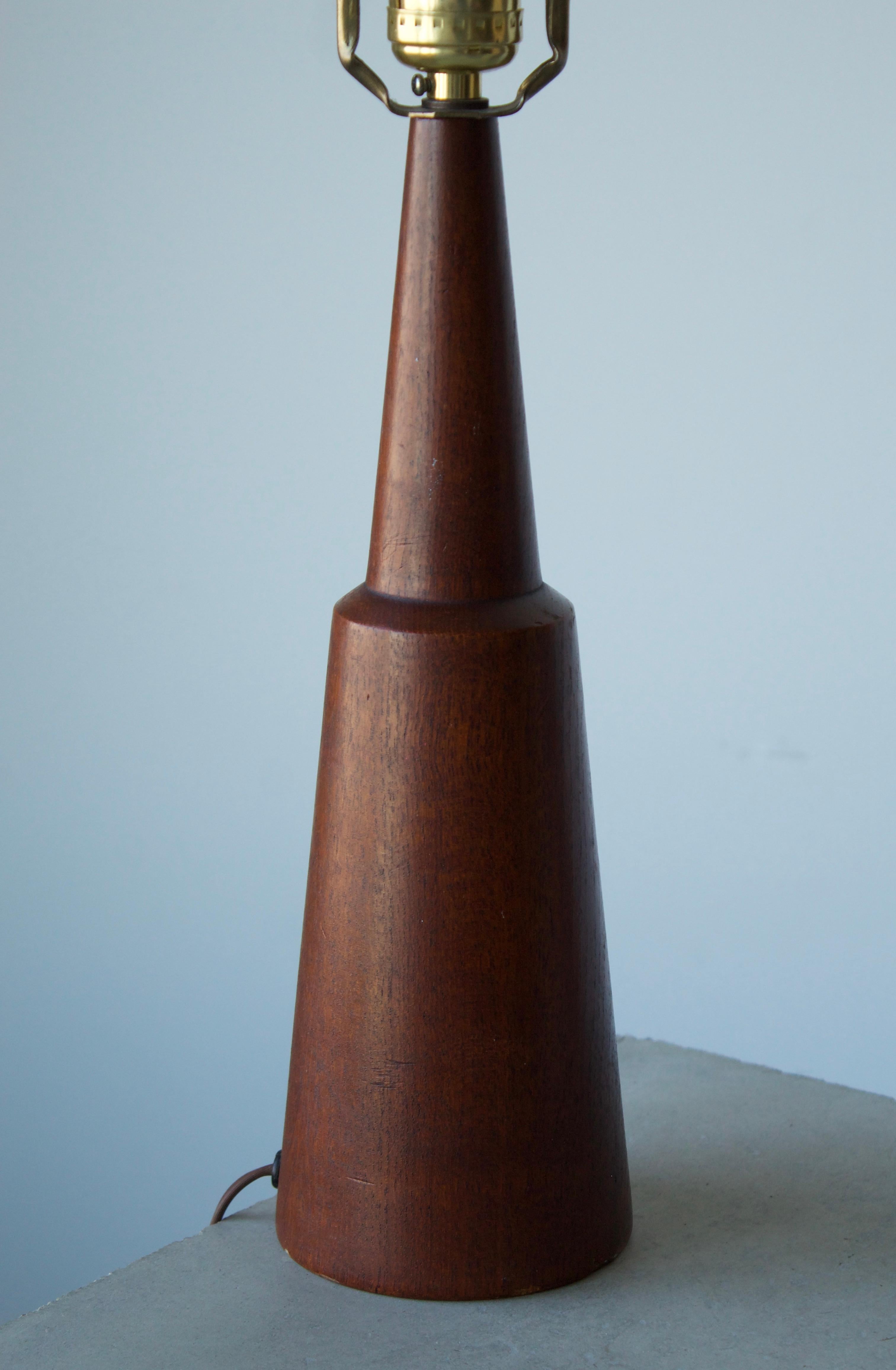 D.T. Kunst, Table Lamp, Solid Teak, Rattan, Denmark, 1950s In Good Condition In High Point, NC