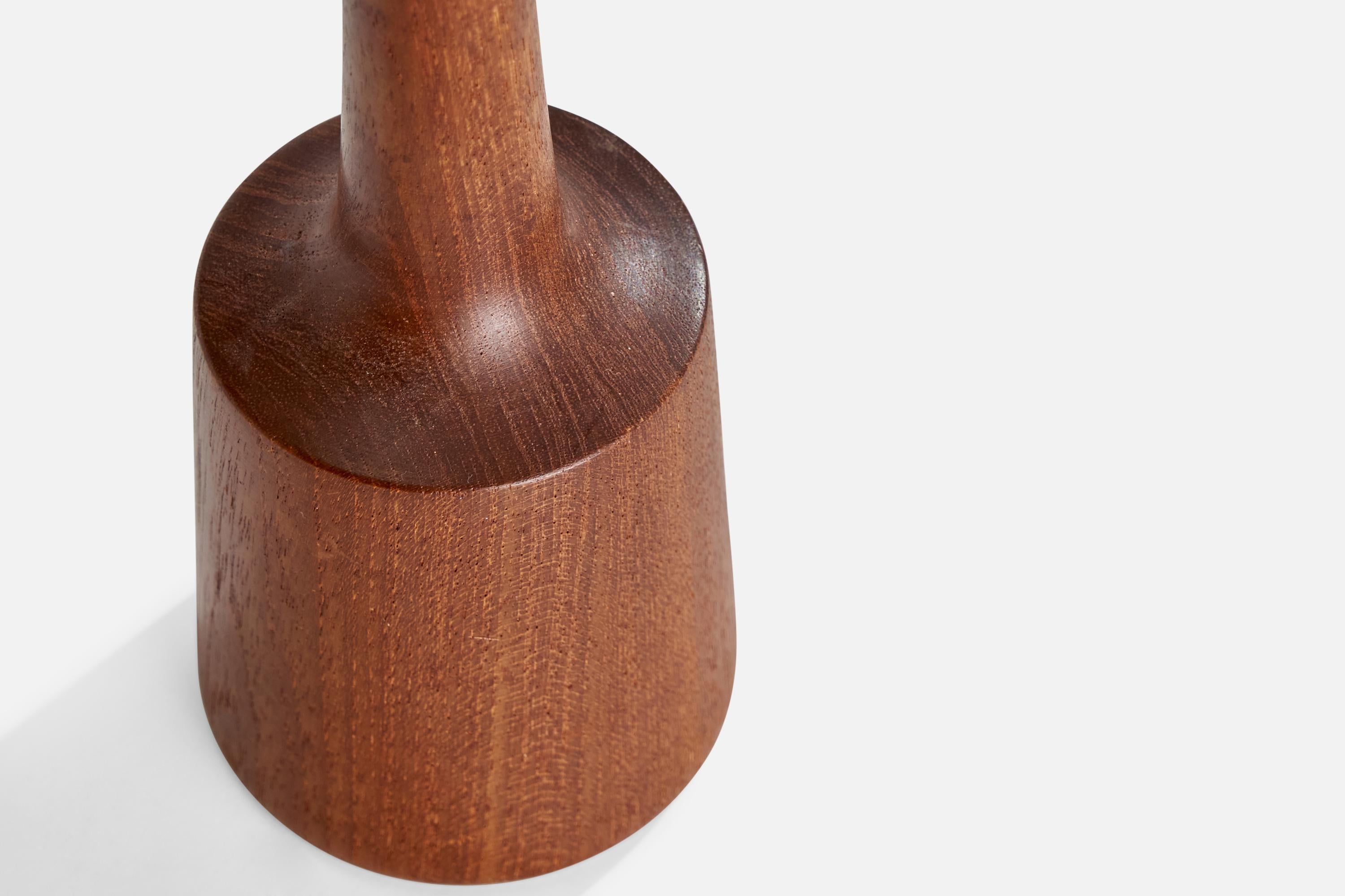 D. A. Kunst, Lampada da tavolo, Teak, Danimarca, anni '50 In condizioni buone in vendita a High Point, NC
