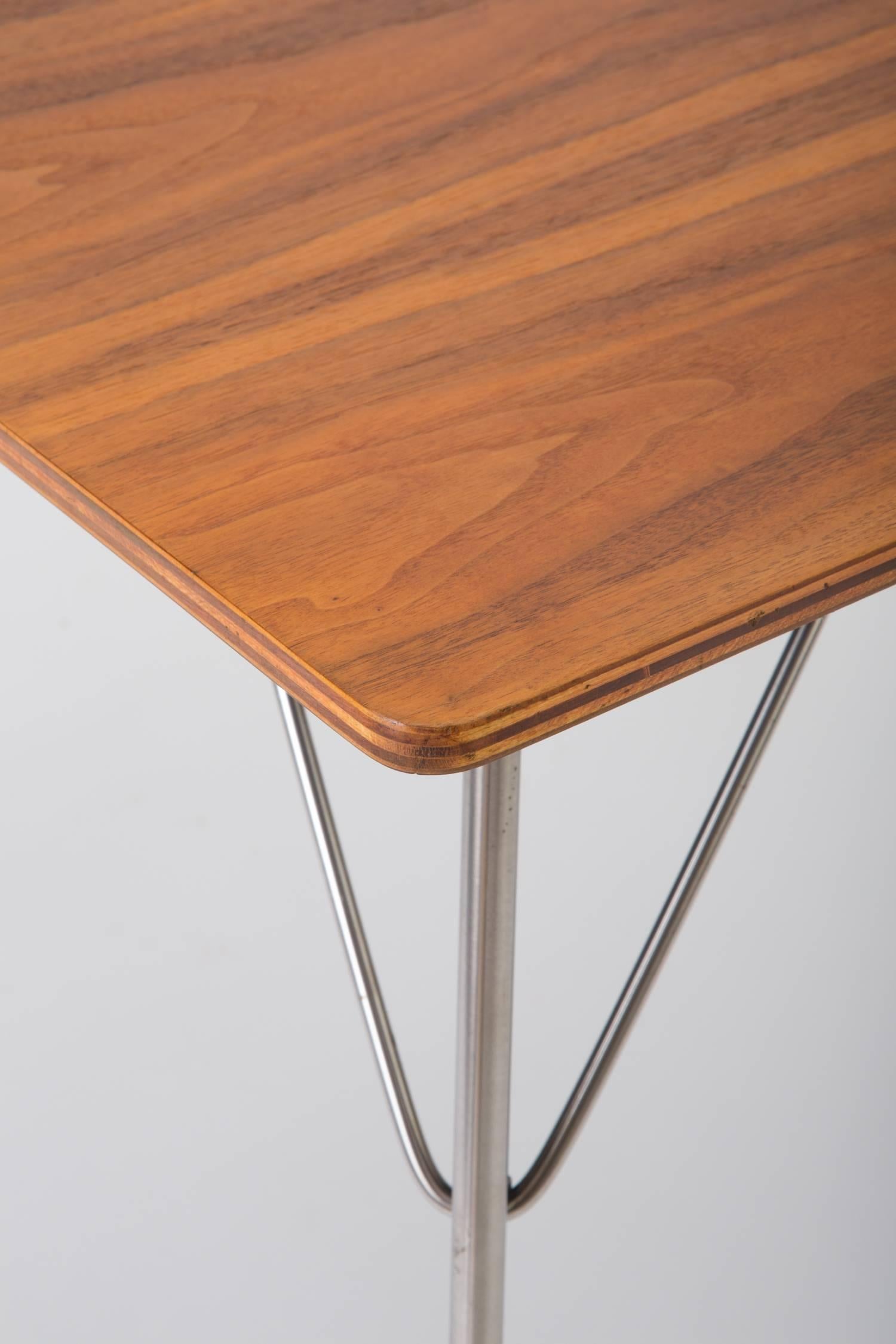 DTM-20 Square Dining Table by Ray & Charles Eames for Herman Miller In Excellent Condition In Los Angeles, CA