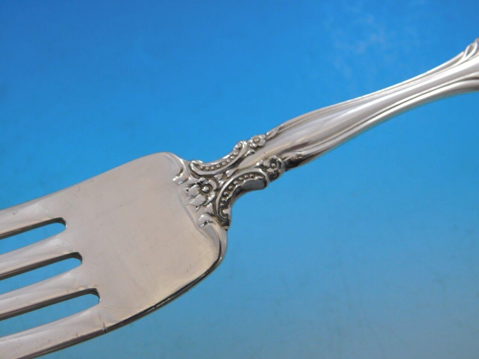 20th Century Du Maurier by Oneida Sterling Silver Flatware Set for 12 Service 62 Pieces