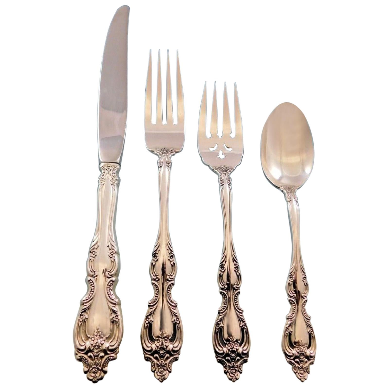 Du Maurier by Oneida Sterling Silver Flatware Set for 8 Service 32 Pieces For Sale