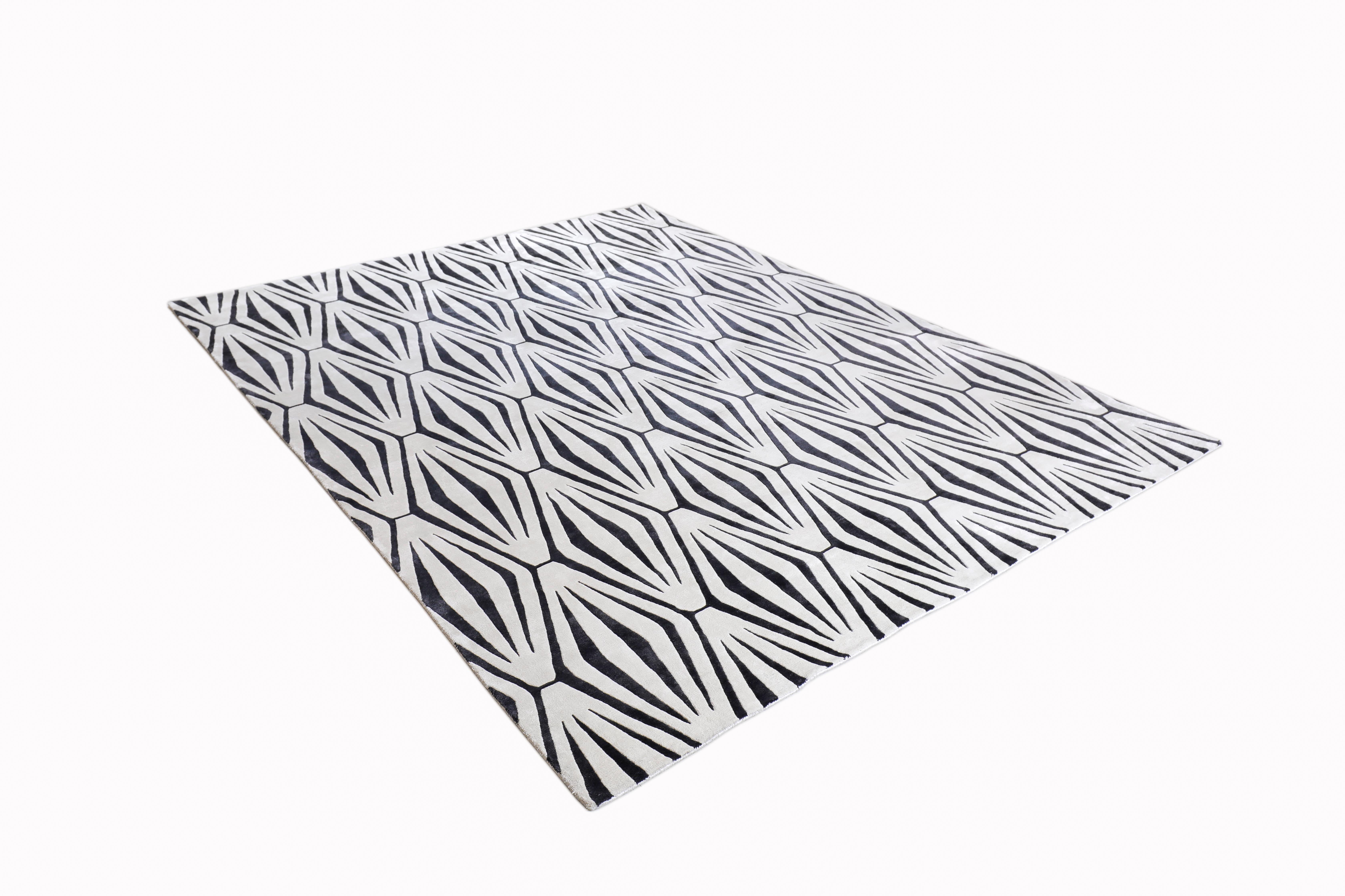 Hand-Knotted DUAL Hand Knotted Modern Geometric Silk Rug in Black & White Colour By Hands For Sale