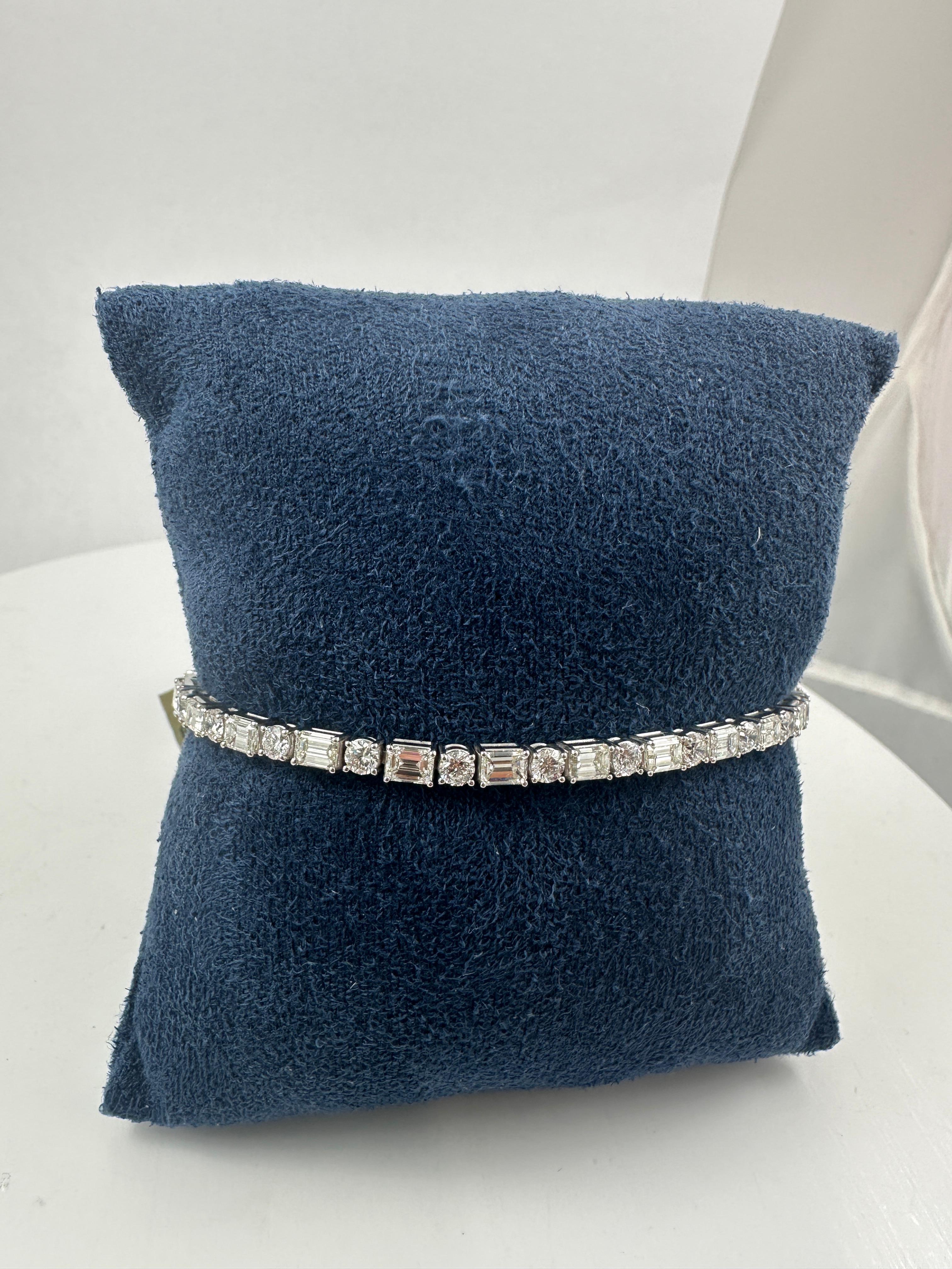 Women's or Men's Dual Brilliance Diamond Tennis Bracelet in 14K White Gold, 6.60 Carats For Sale