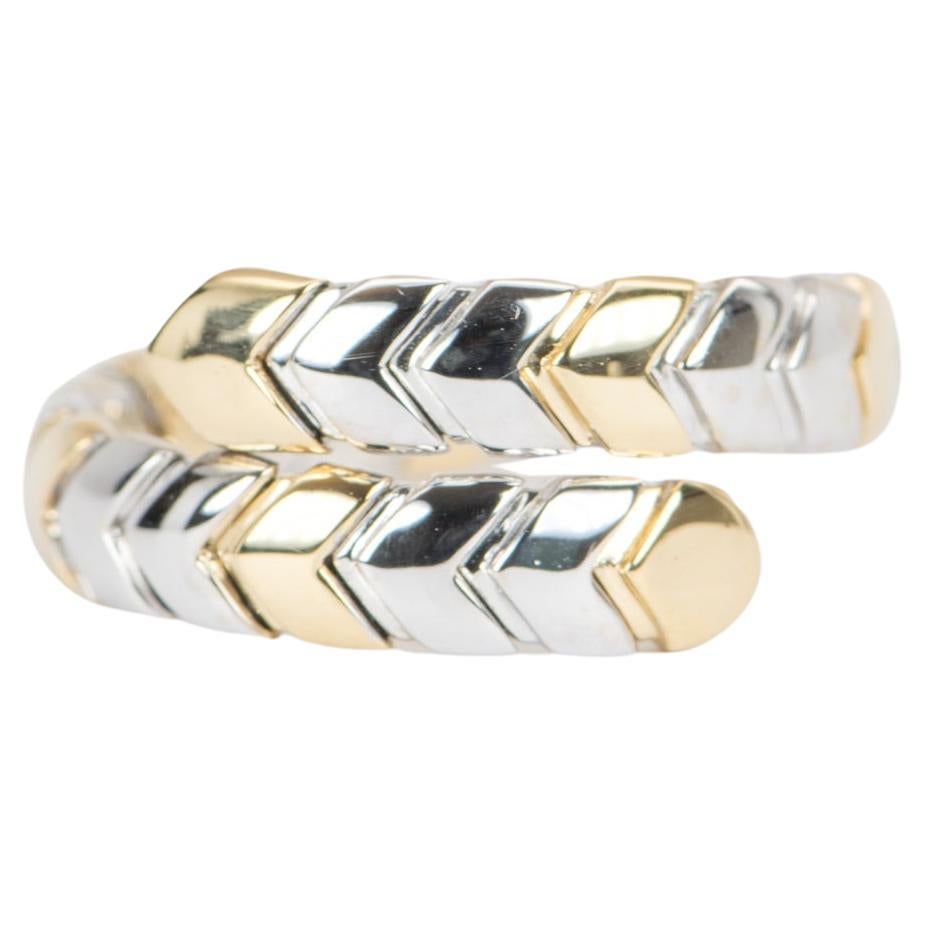 For Sale:  Dual Color 18K Gold Tubogas Stretch Bypass Ring Snake Serpentine Design R5052