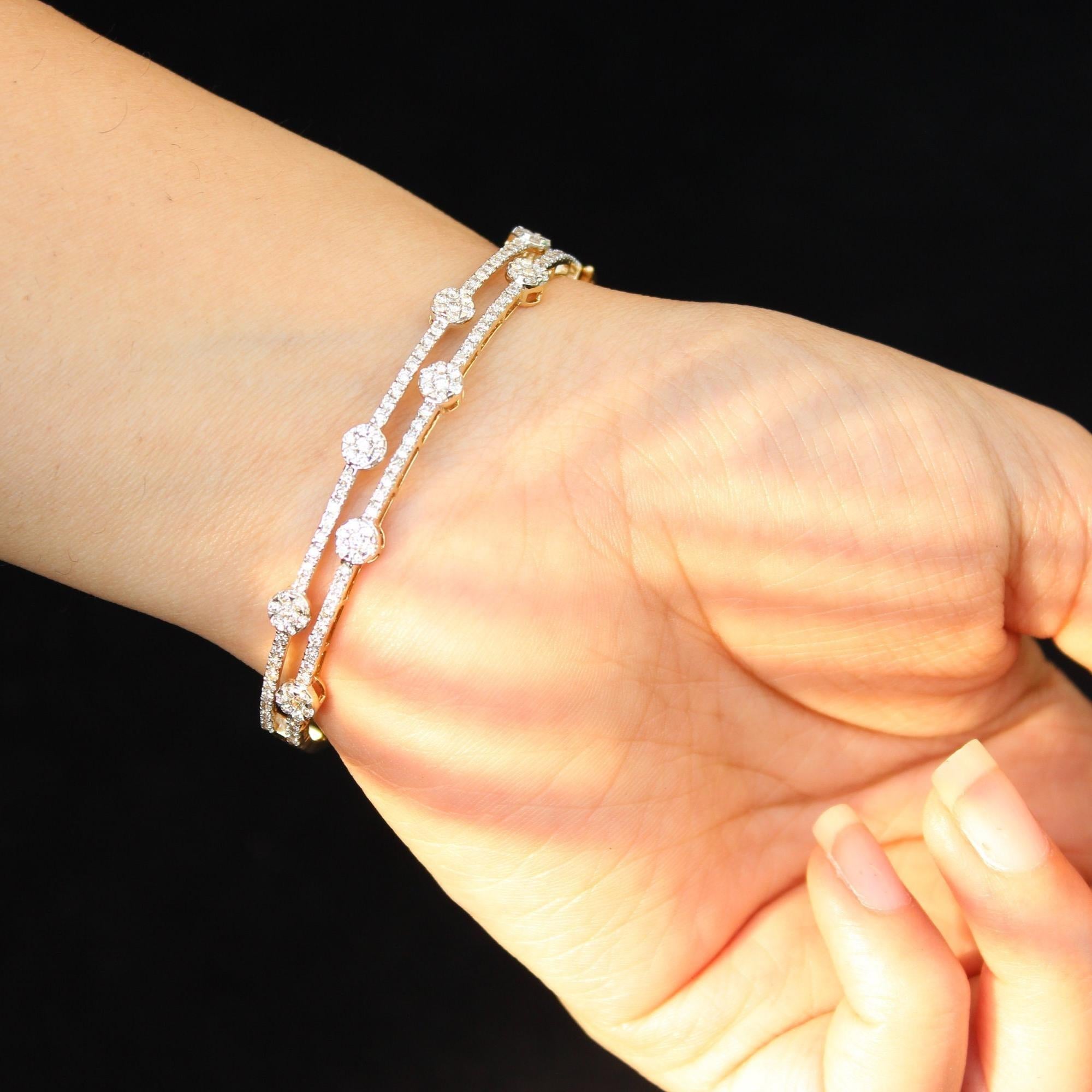 Art déco Bracelet manchette à deux lignes de diamants en or massif 14k (certifié) en vente