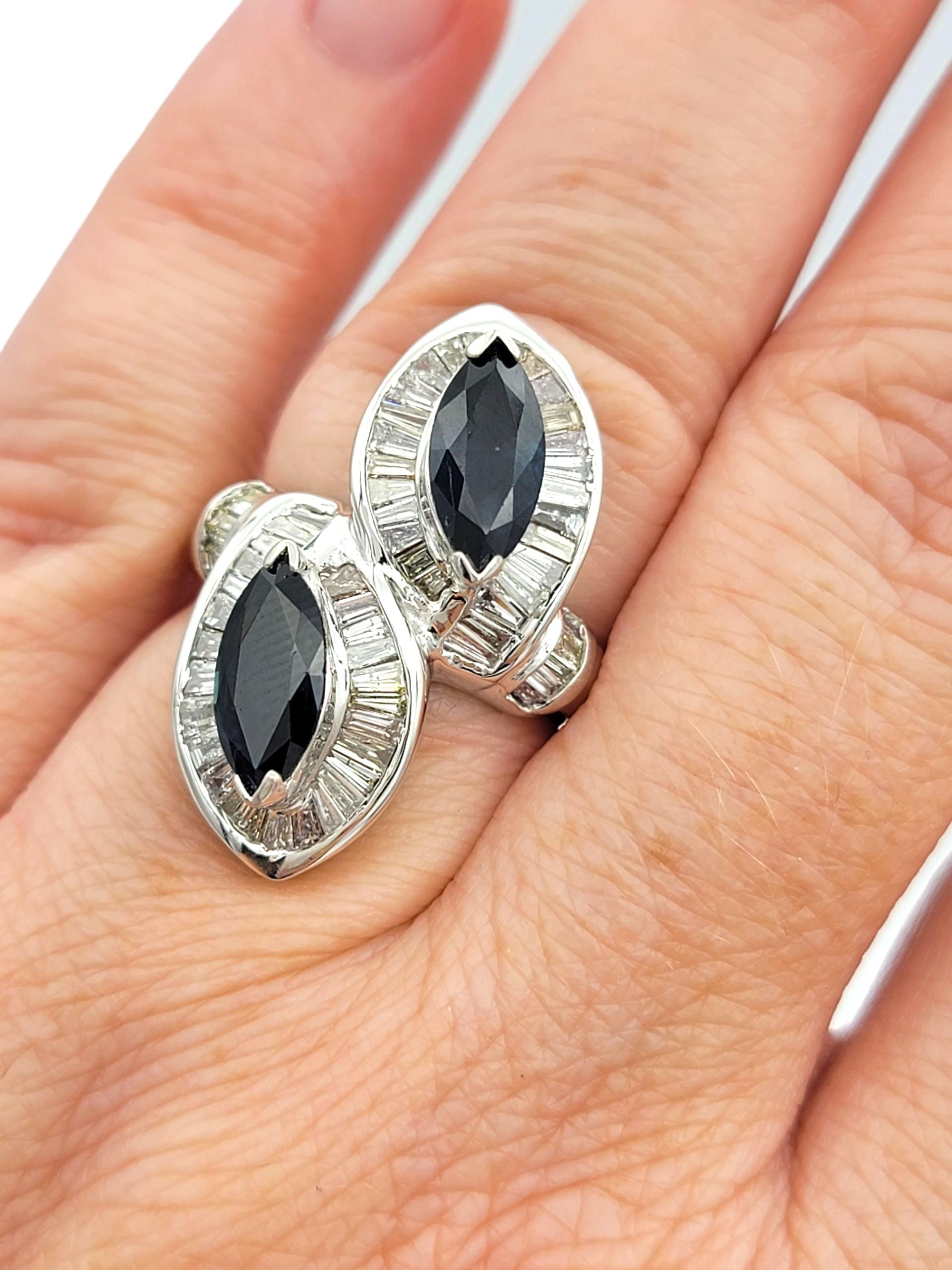 Bypass-Ring mit zwei Saphiren im Marquise-Schliff und Baguette-Diamanten 18 Karat Weißgold im Angebot 3